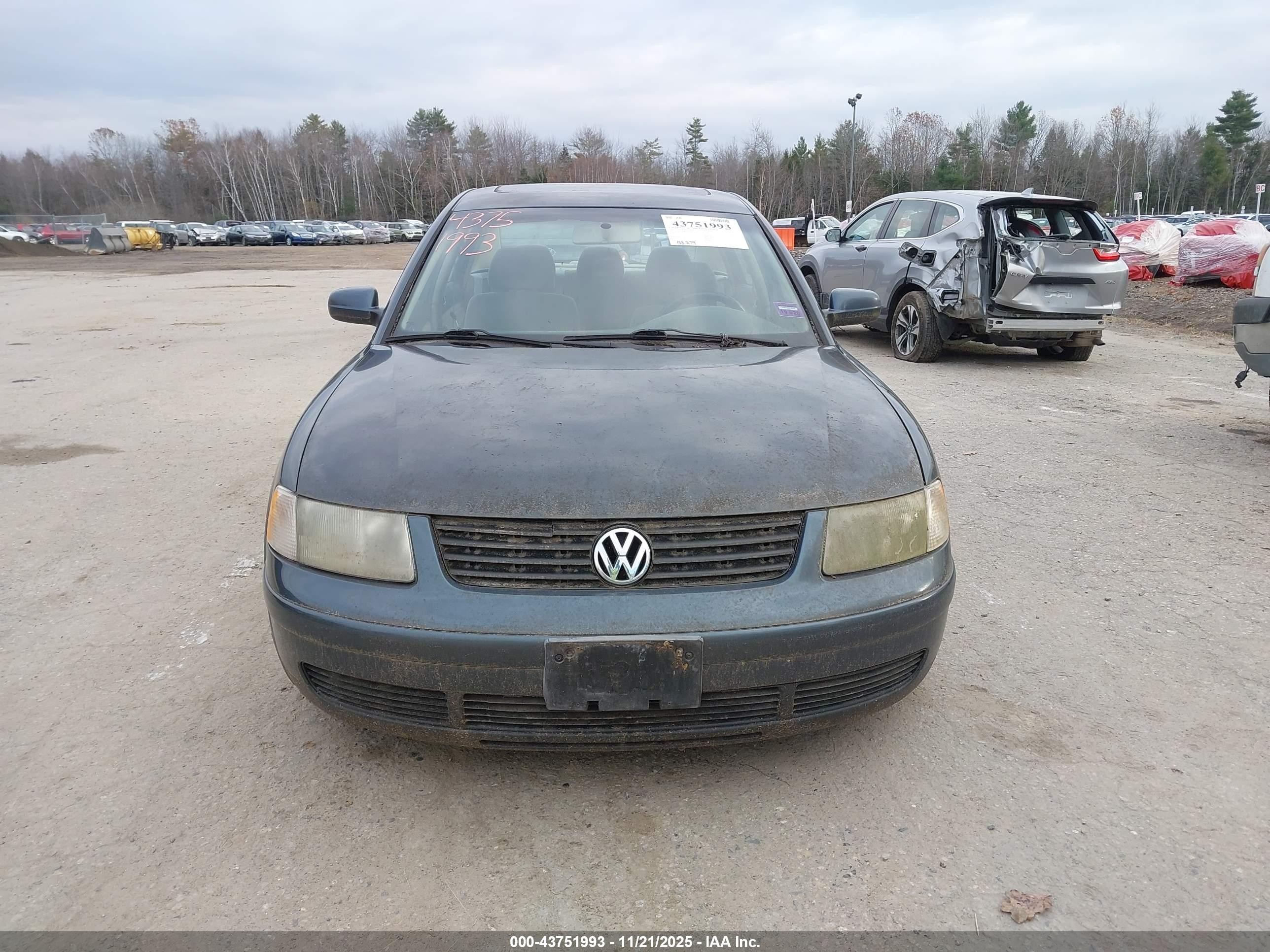 2000 Volkswagen Passat Gls Синий vin: WVWMA23B8YP162940