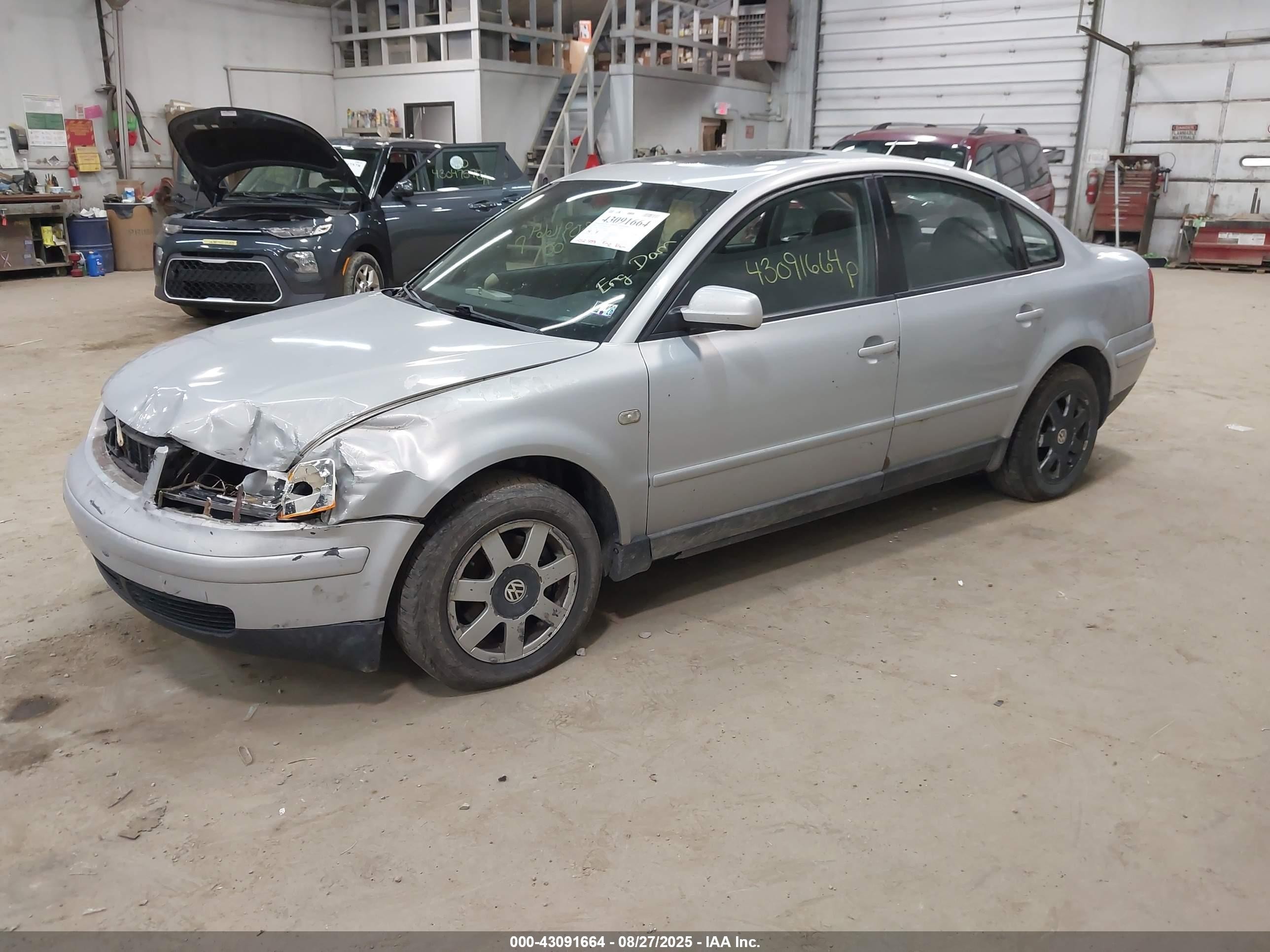 2000 Volkswagen Passat Gls Серебряный vin: WVWMA23B9YP361995