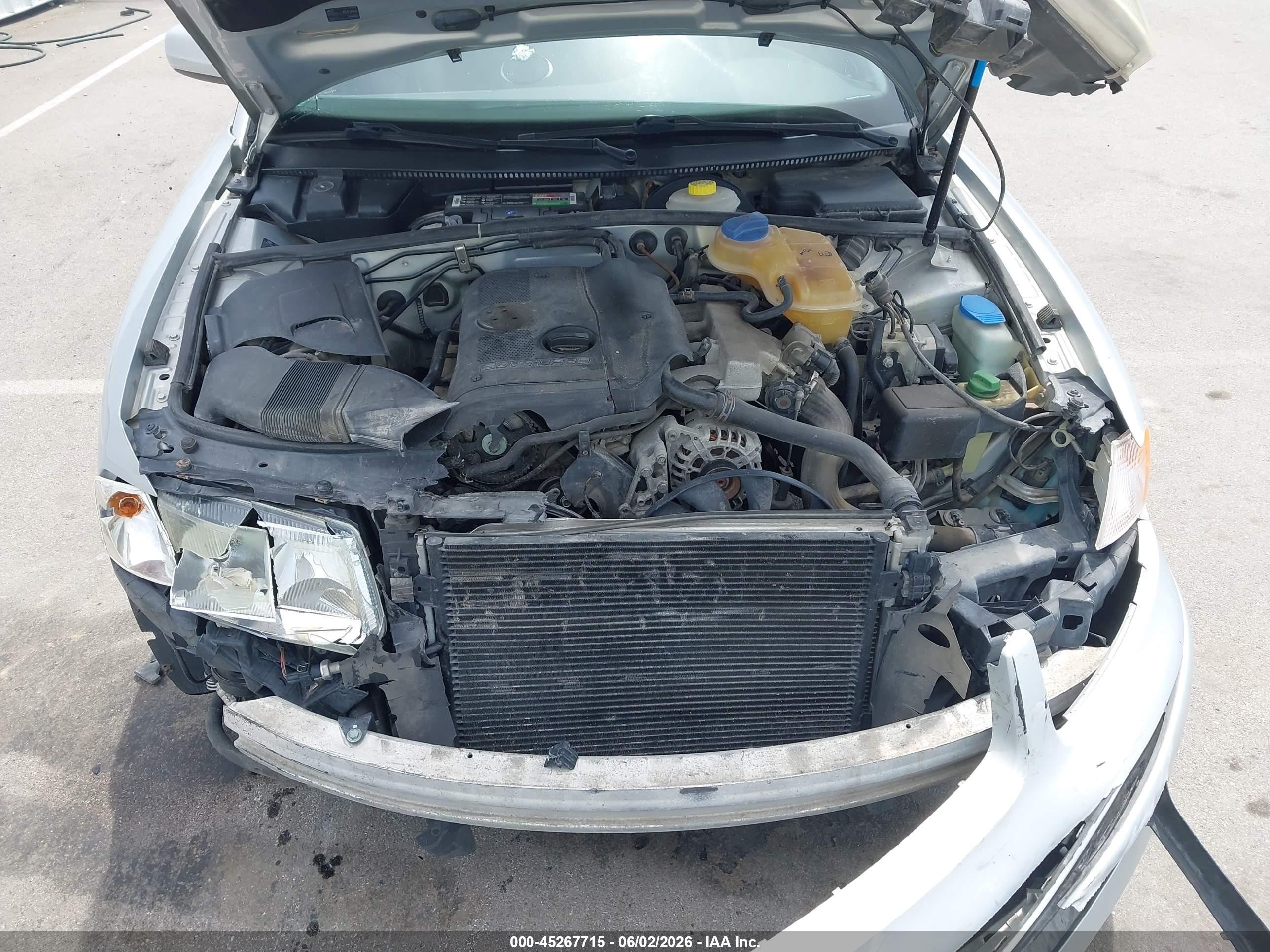 1999 Volkswagen Passat Gls Silver vin: WVWMA63B1XE424685