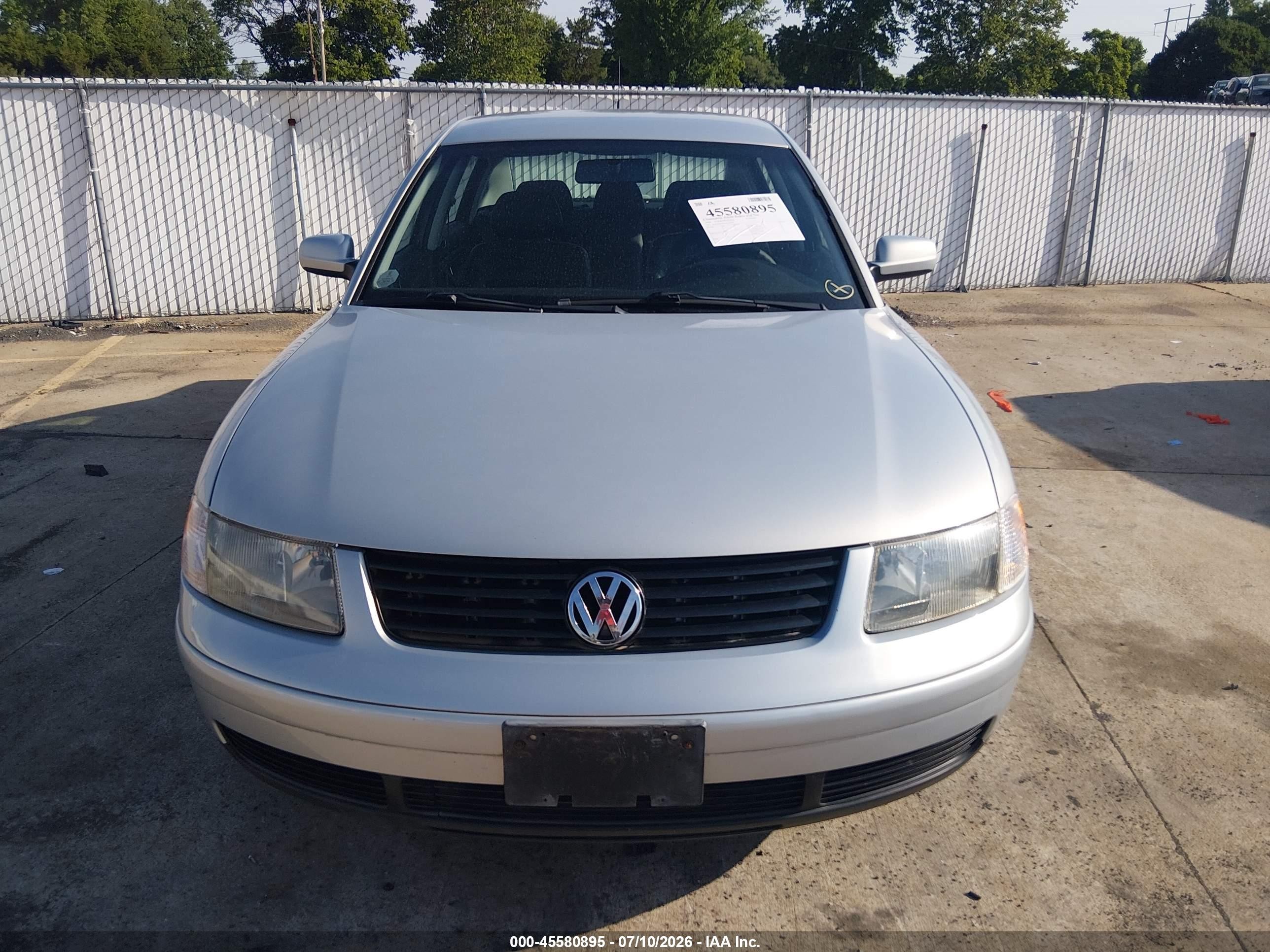 1999 Volkswagen Passat Gls Бежевый vin: WVWMA63B2XE287790