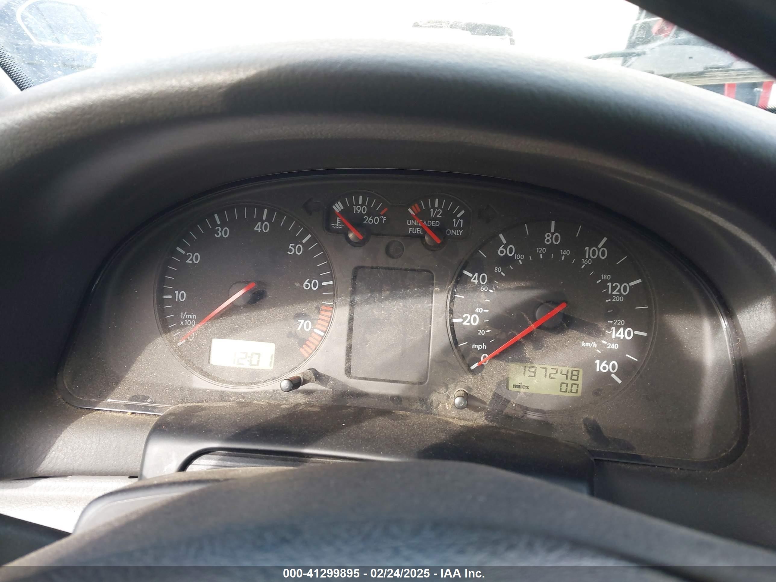 1998 Volkswagen Passat Gls Белый vin: WVWMA63B4WE294951