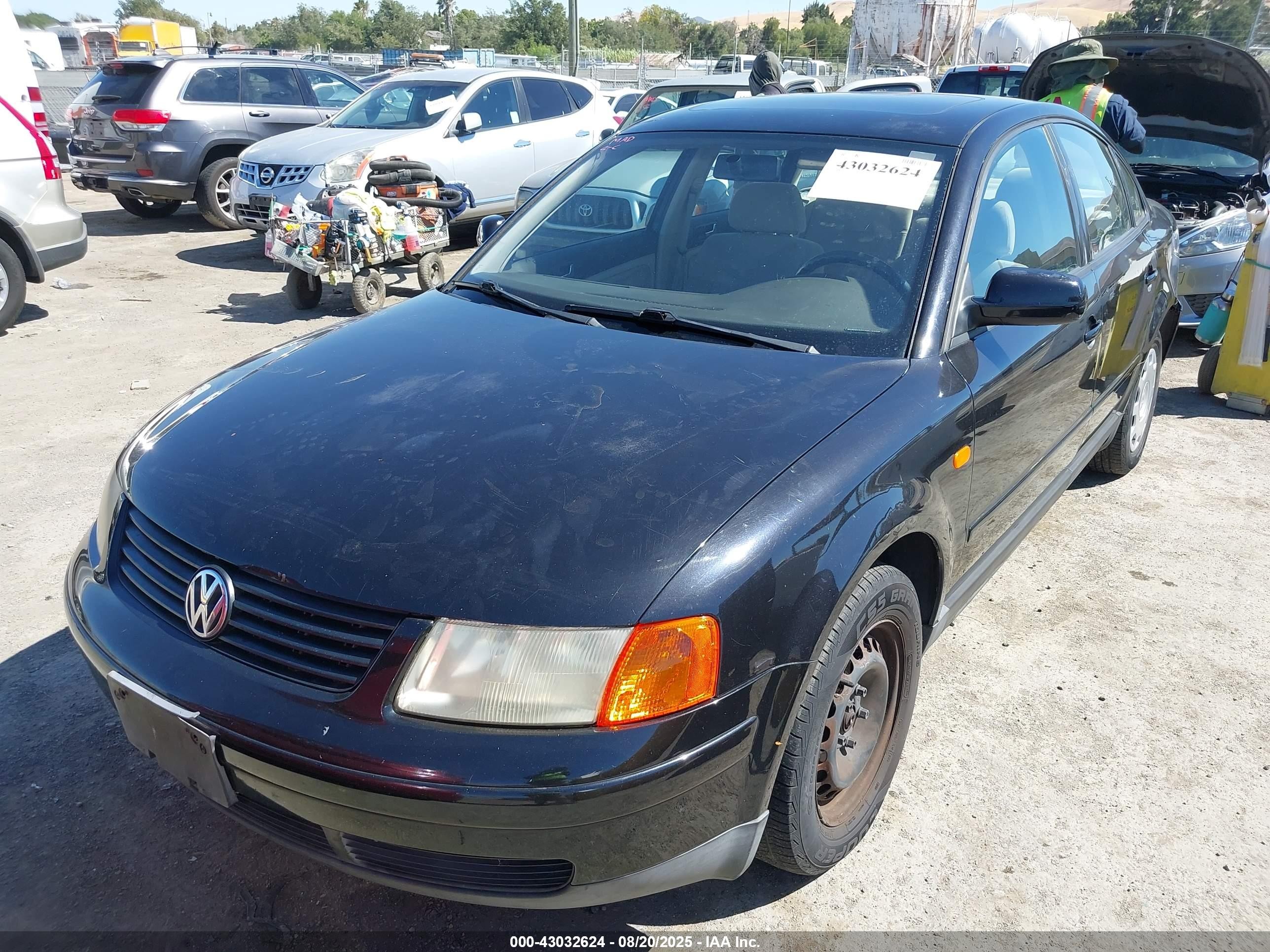 1998 Volkswagen Passat Gls Black vin: WVWMA63B9WE299966