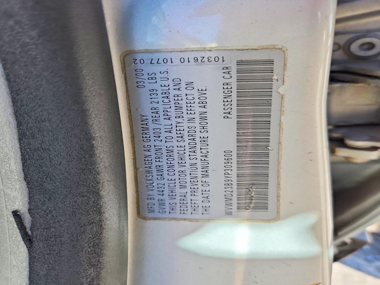 2000 Volkswagen Passat Gls Silver vin: WVWMD23B9YP309600