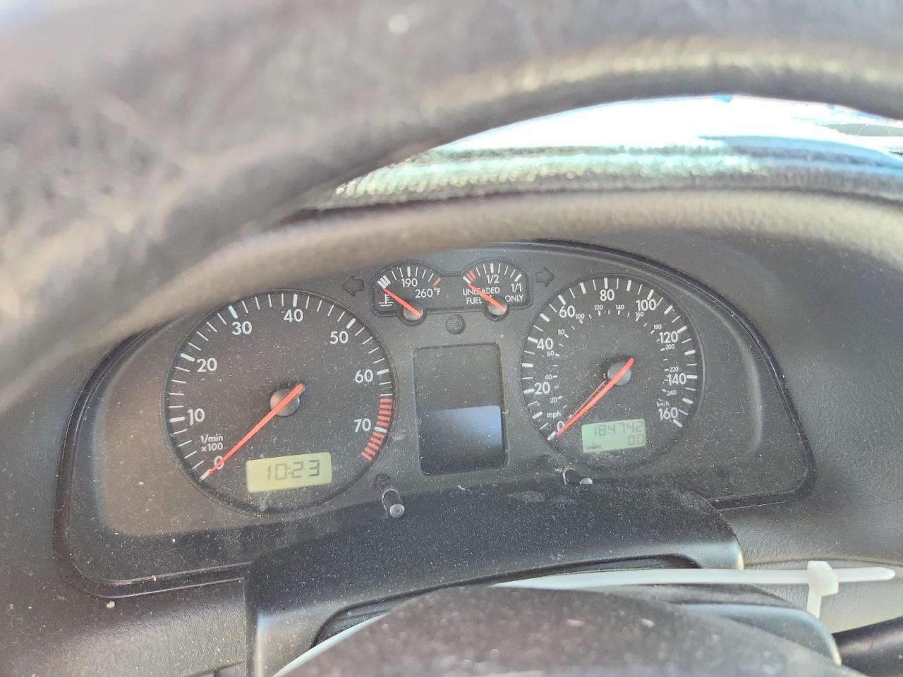 2000 Volkswagen Passat Gls Silver vin: WVWMD23B9YP309600
