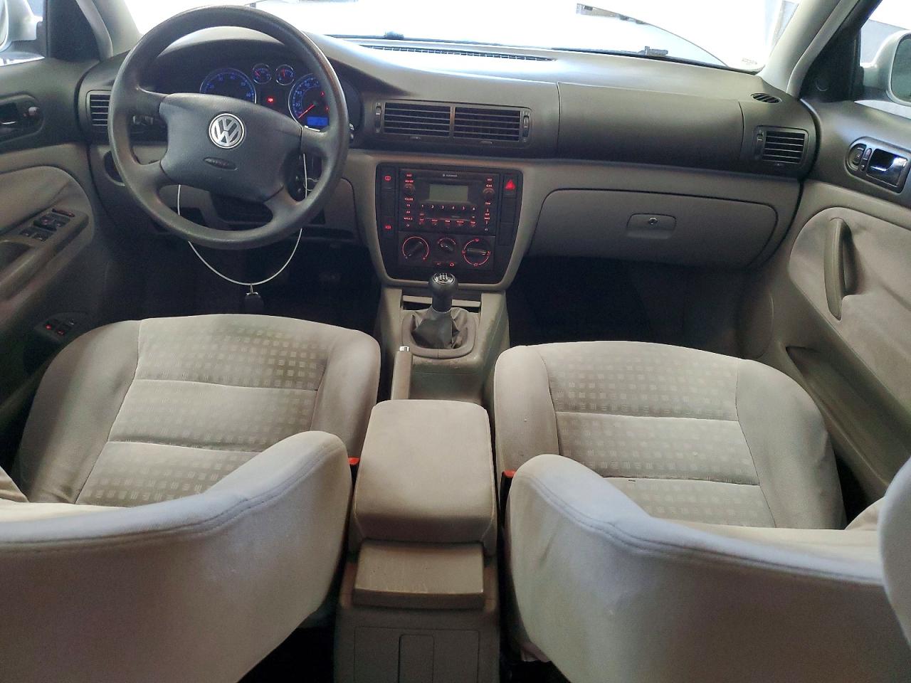 2004 Volkswagen Passat Gl Gray vin: WVWMD63B14P040820