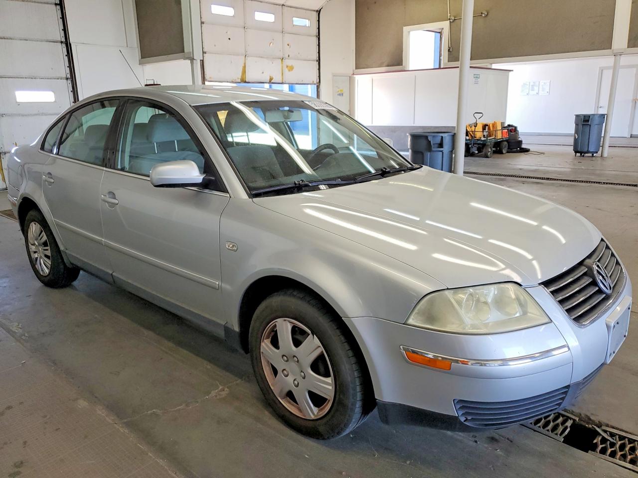 2004 Volkswagen Passat Gl Gray vin: WVWMD63B14P040820