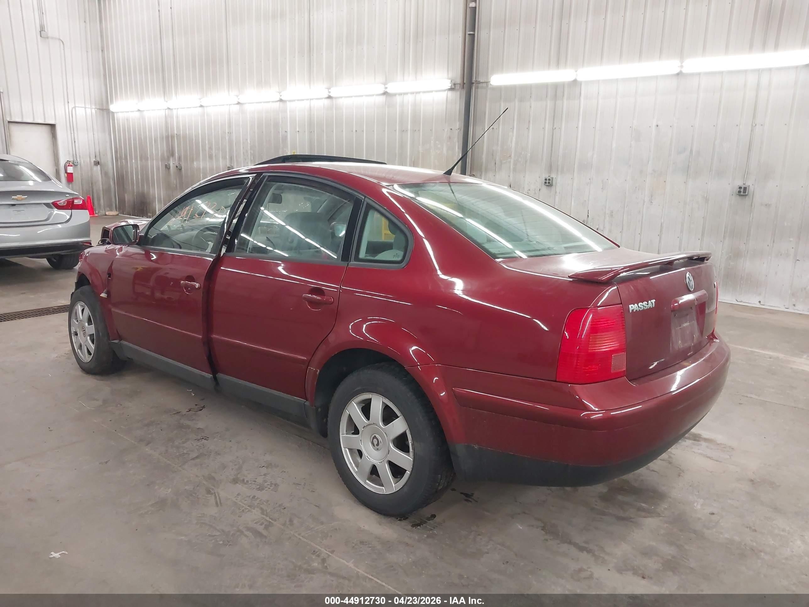 1999 Volkswagen Passat Gls V6 Burgundy vin: WVWMD63B2XE299235