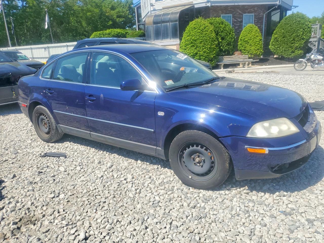 2003 Volkswagen Passat Gl Синий vin: WVWMD63B53P298224