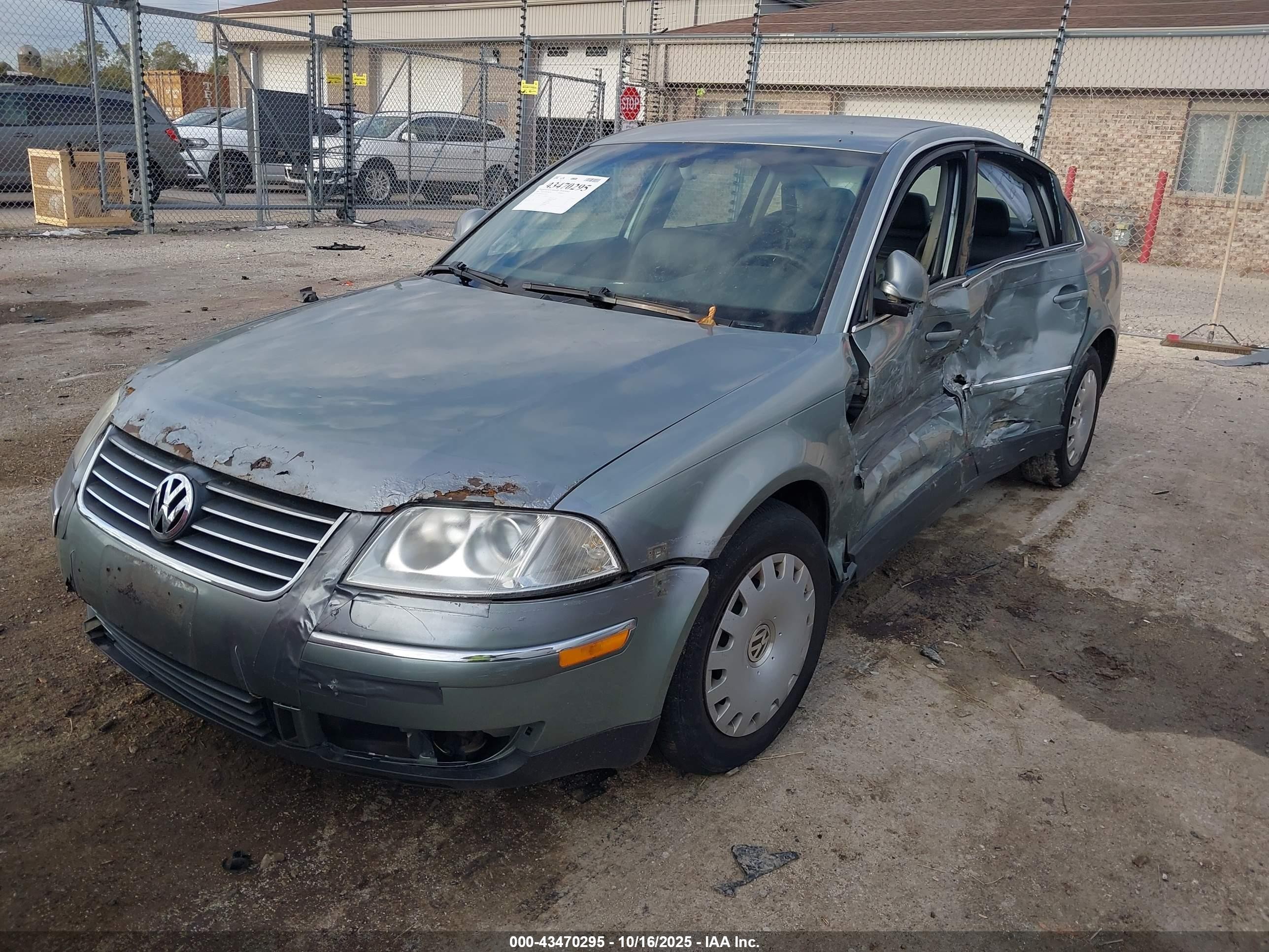 2004 Volkswagen Passat Gl Серебряный vin: WVWMD63B74E183864