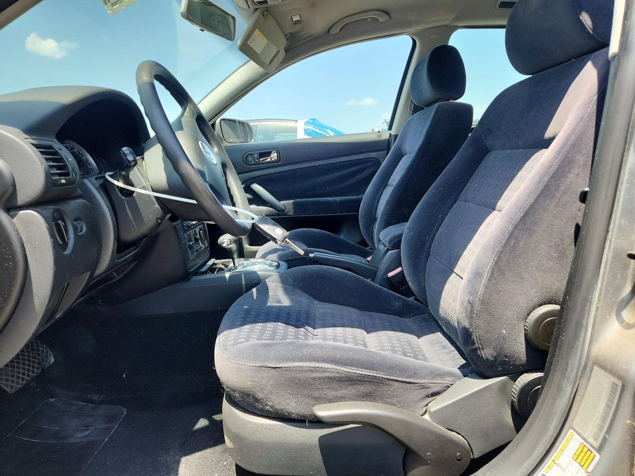 2004 Volkswagen Passat Gl Gray vin: WVWMD63B84P050728