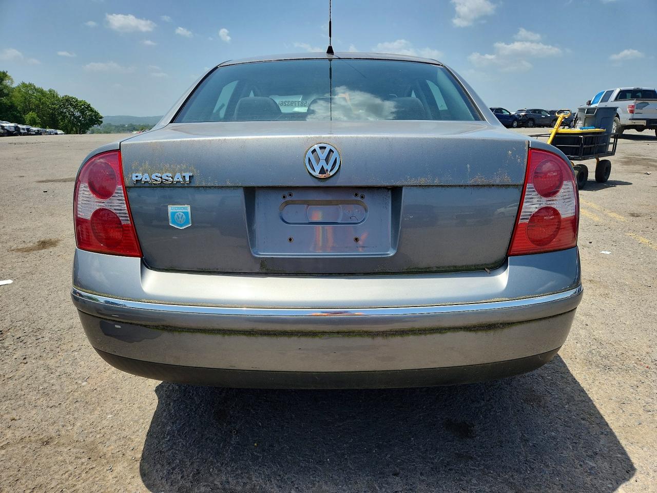 2004 Volkswagen Passat Gl Gray vin: WVWMD63B84P050728