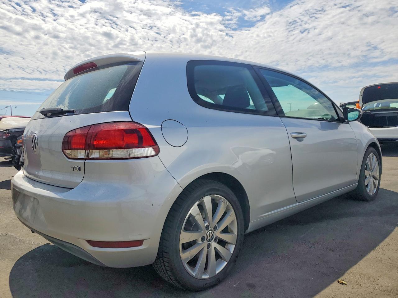 2012 Volkswagen Golf Silver vin: WVWMM7AJ5CW292249