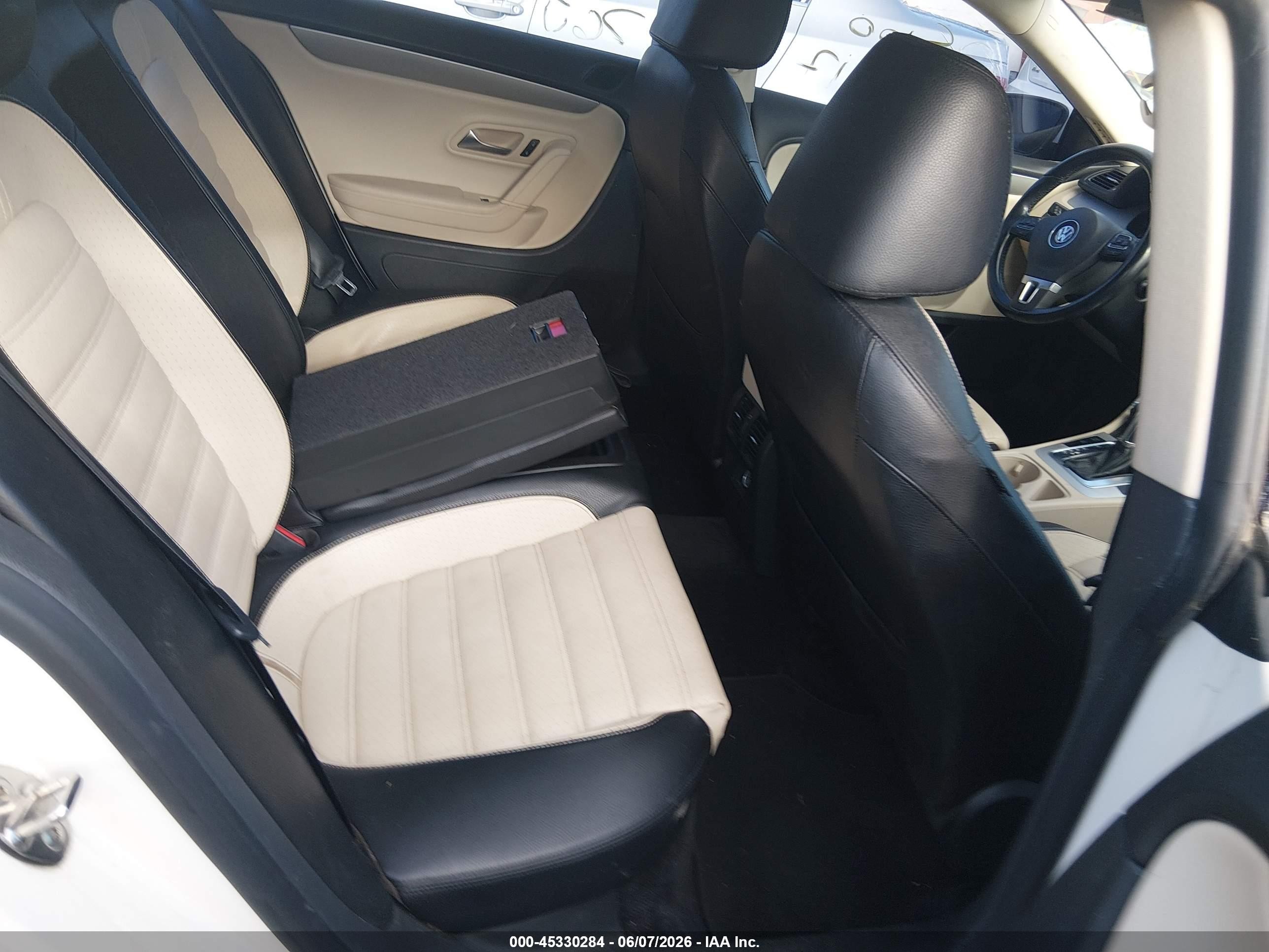 2011 Volkswagen Cc Sport White vin: WVWMN7AN3BE703135