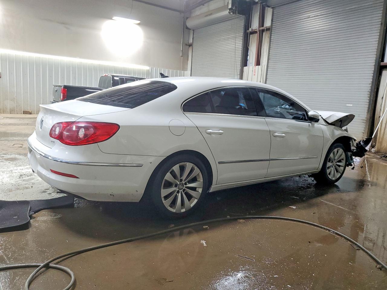 2011 Volkswagen Cc Sport White vin: WVWMN7AN3BE716435