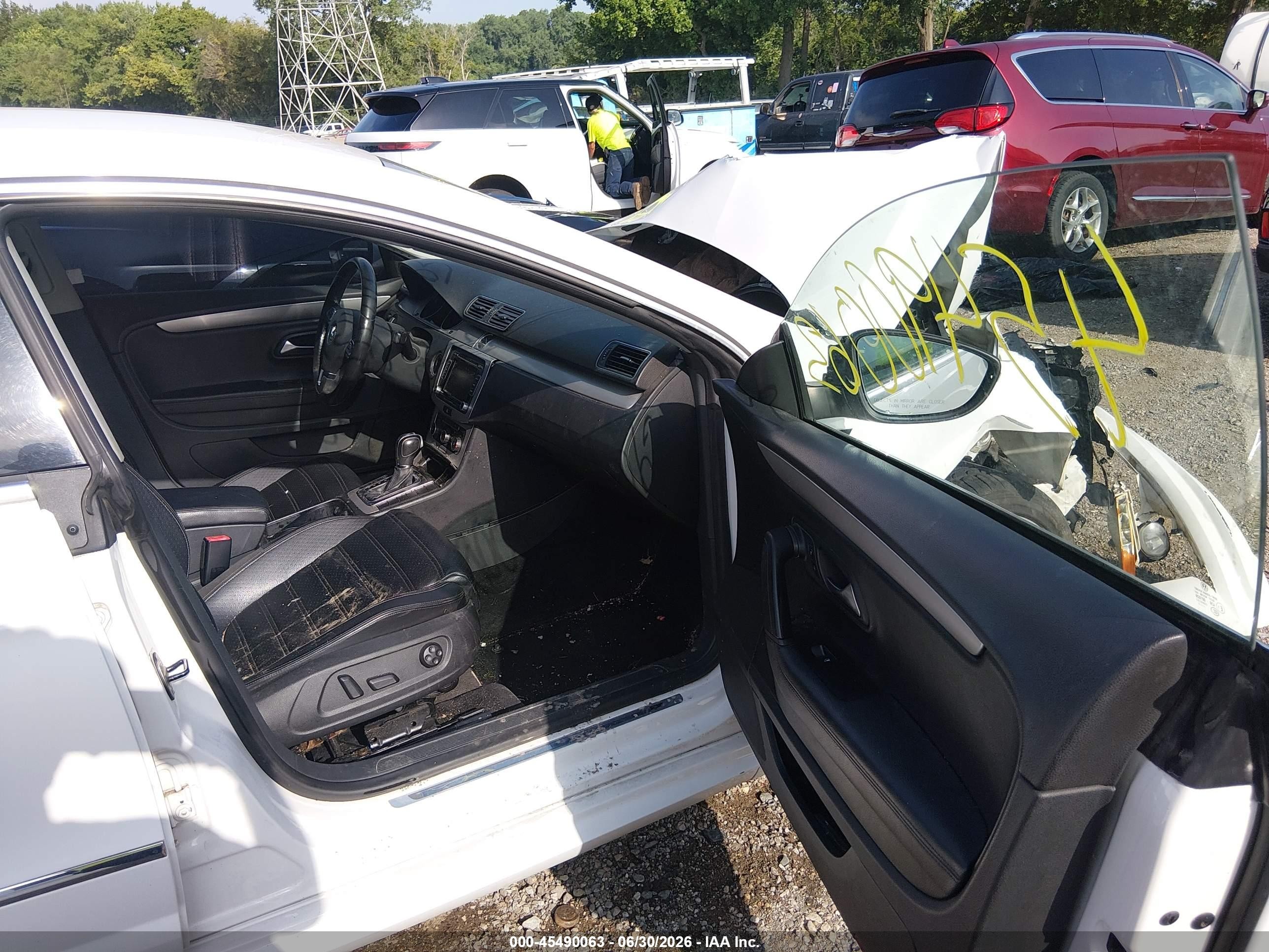 2012 Volkswagen Cc R-line White vin: WVWMN7AN5CE511216