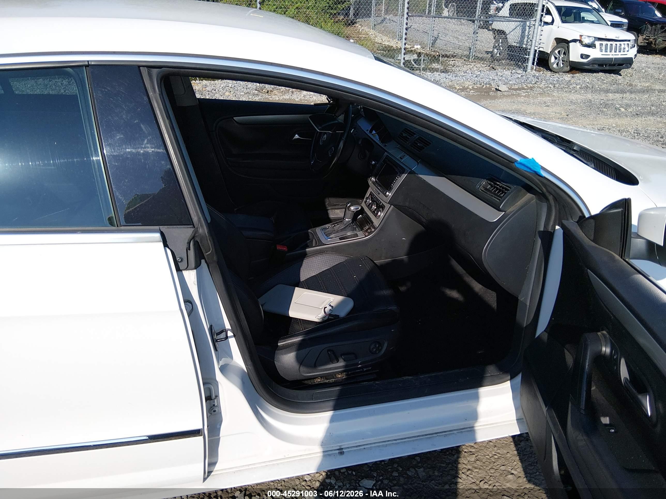 2011 Volkswagen Cc Sport White vin: WVWMN7AN7BE729480