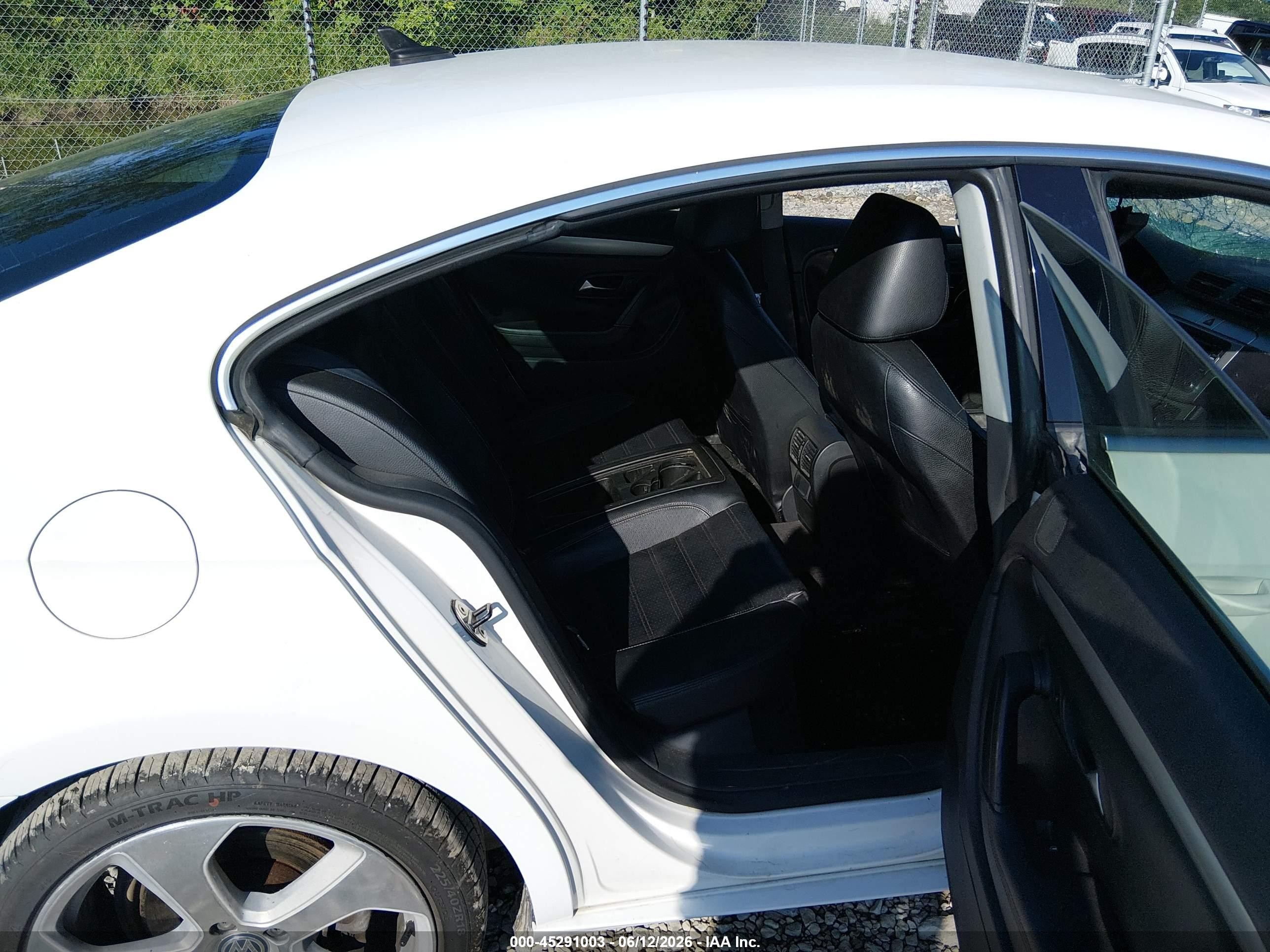 2011 Volkswagen Cc Sport White vin: WVWMN7AN7BE729480