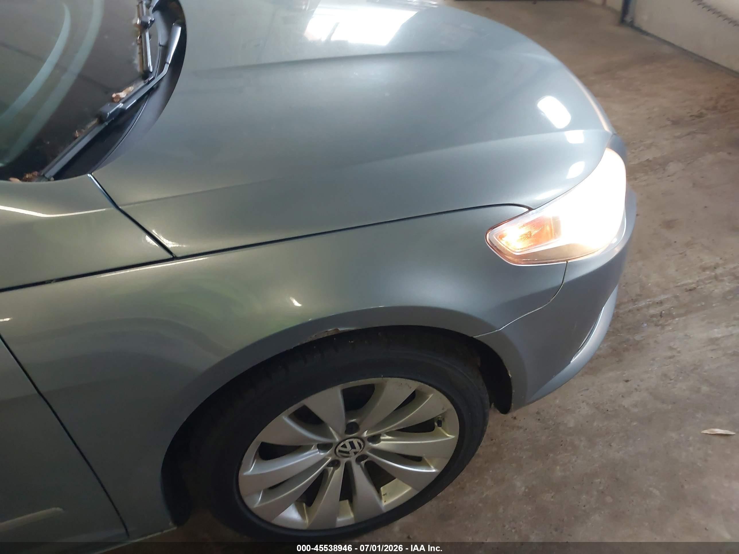 2012 Volkswagen Cc Sport Silver vin: WVWMP7AN1CE507190
