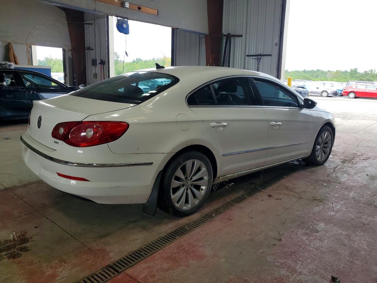 2010 Volkswagen Cc Sport White vin: WVWMP7AN3AE549678