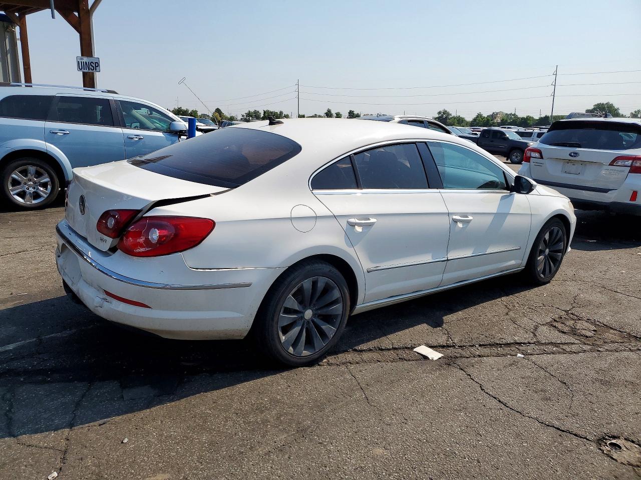 2010 Volkswagen Cc Sport White vin: WVWMP7AN3AE557893