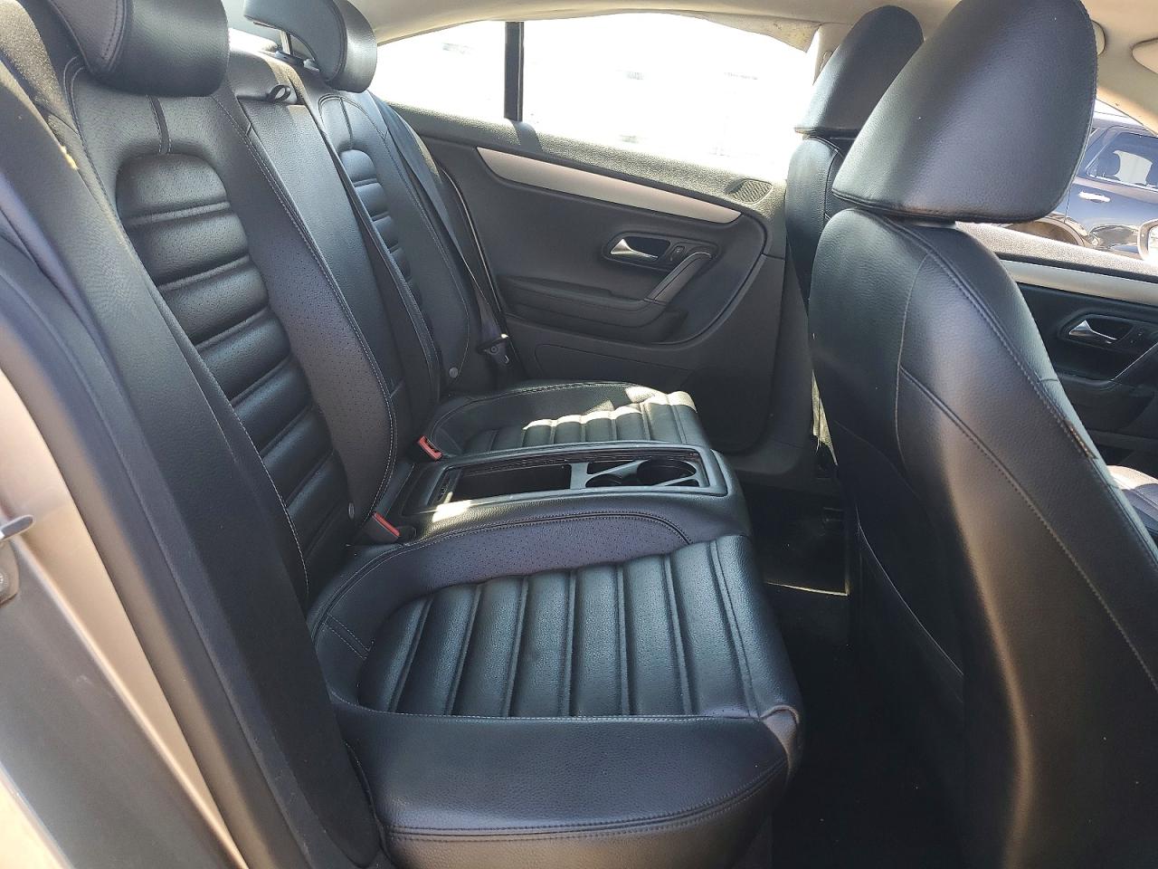 2010 Volkswagen Cc Sport Silver vin: WVWMP7ANXAE543988