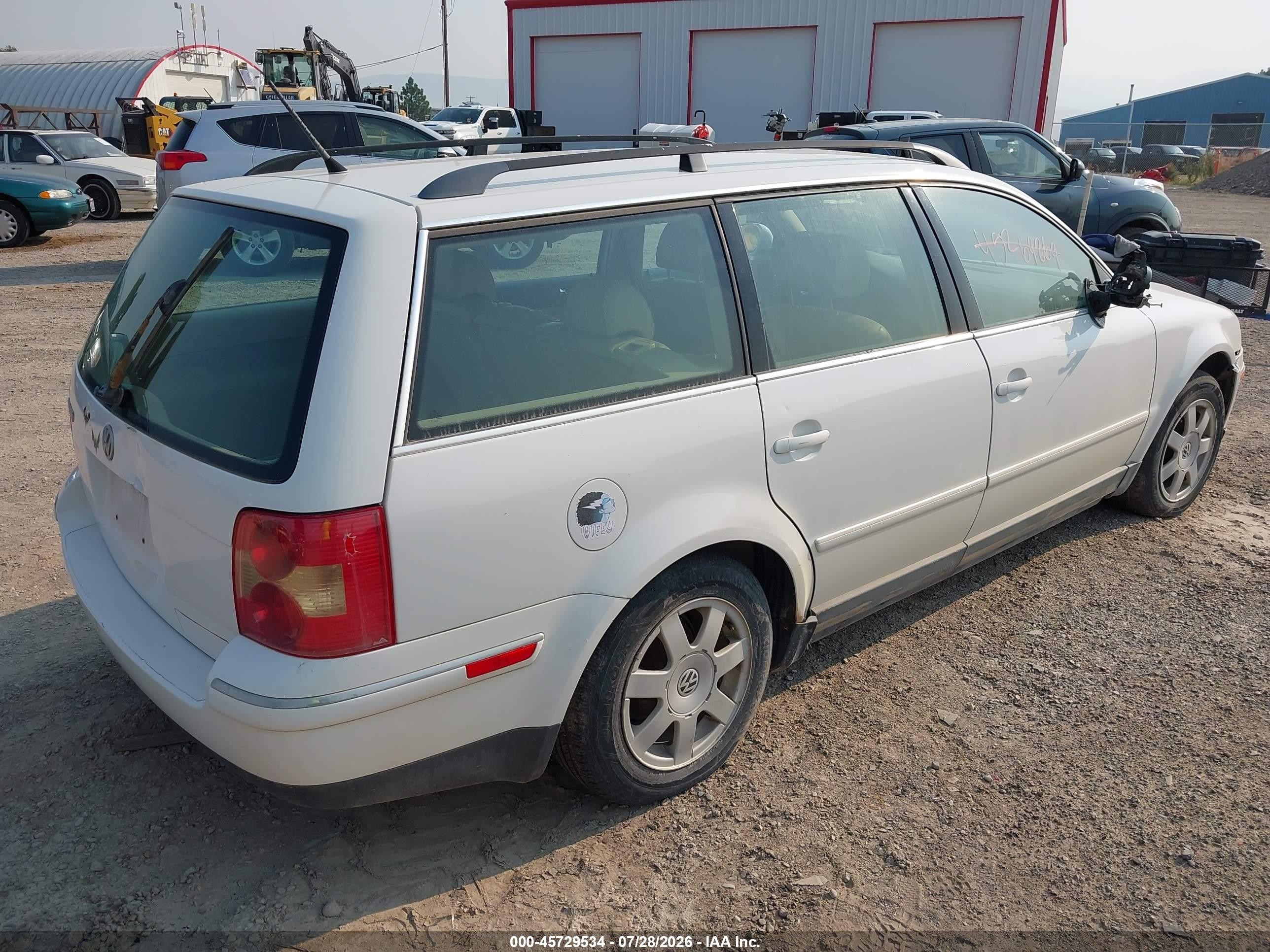 2004 Volkswagen Passat Gl White vin: WVWND63B34E211213