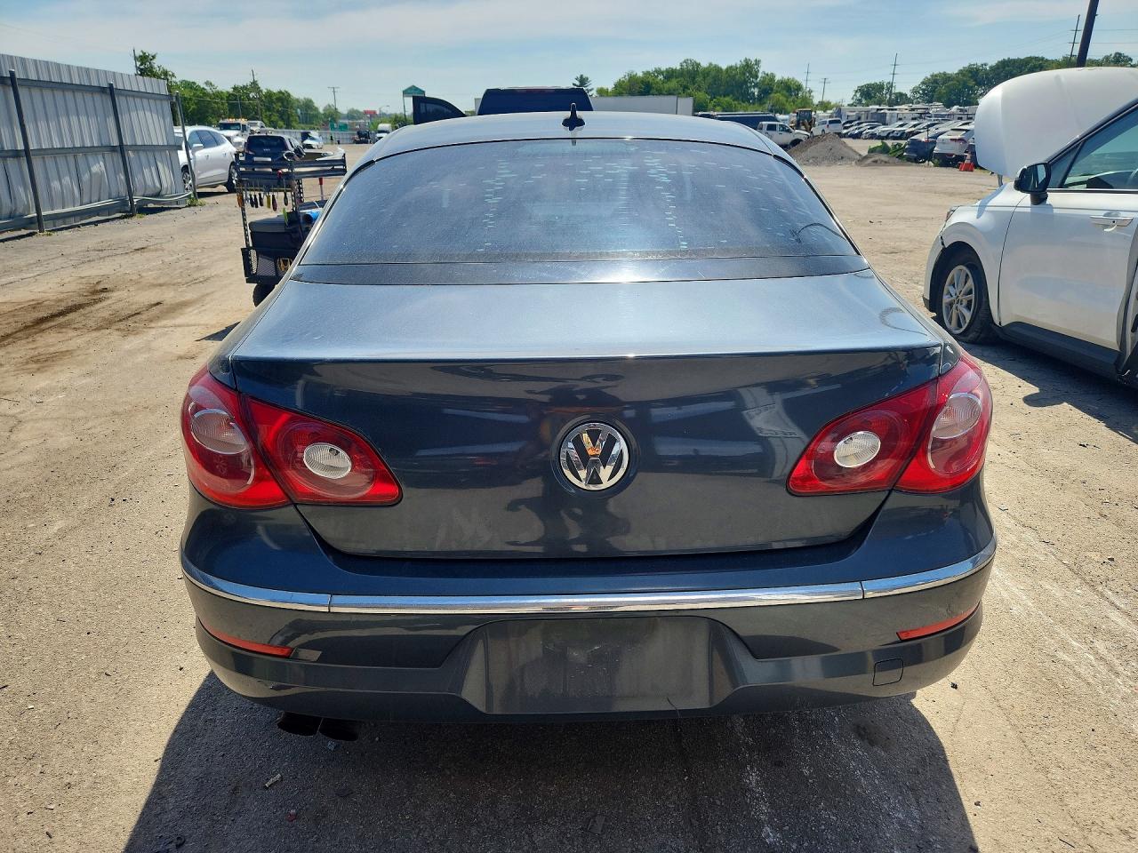 2009 Volkswagen Cc Sport Blue vin: WVWNL73C49E567677