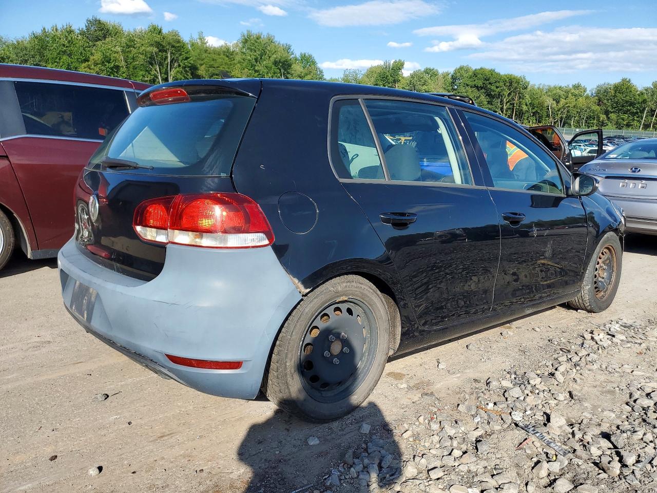 2014 Volkswagen Golf Black vin: WVWNM7AJ0EW007187