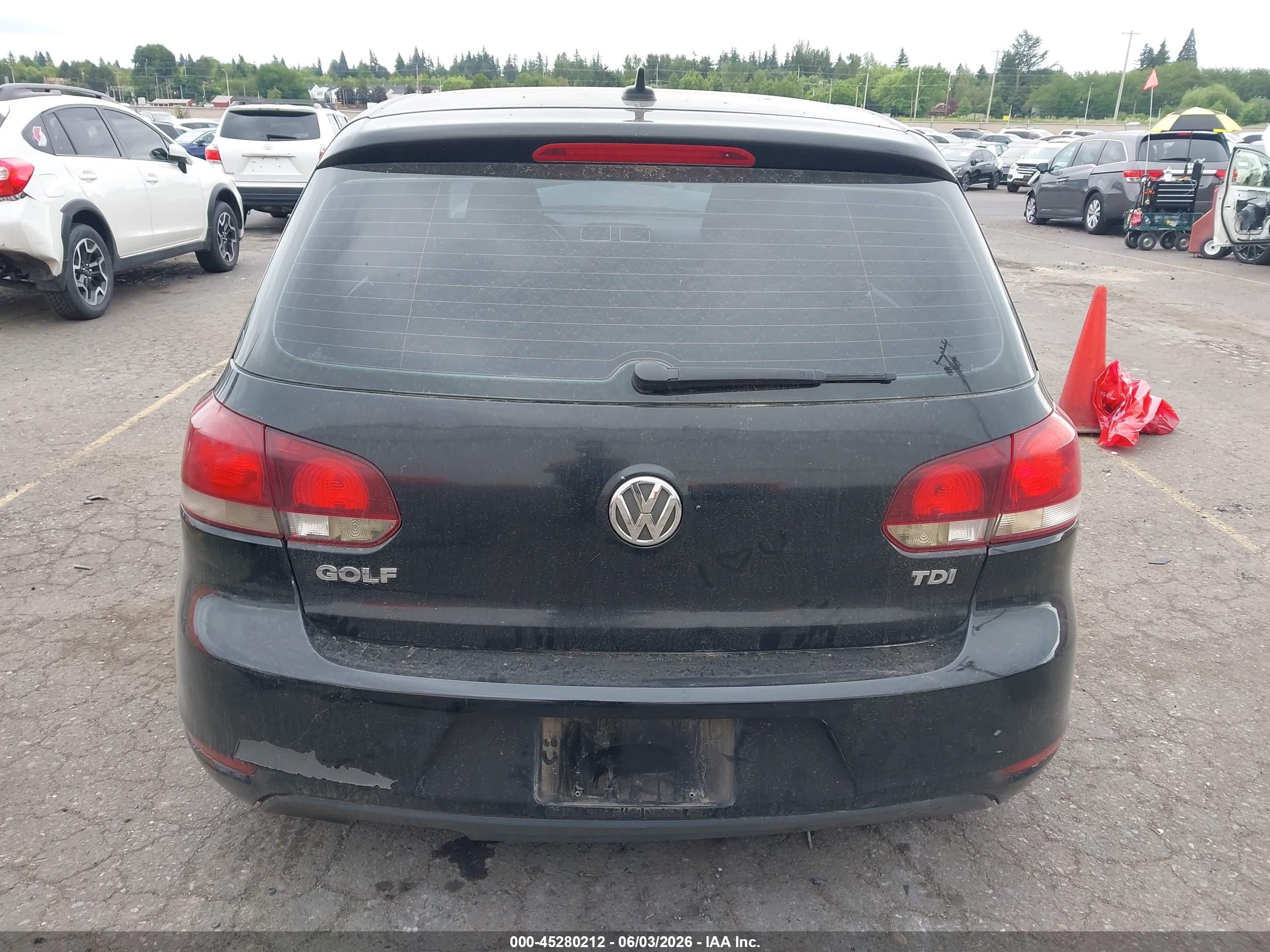 2011 Volkswagen Golf Tdi 4-door Black vin: WVWNM7AJ2BW141114