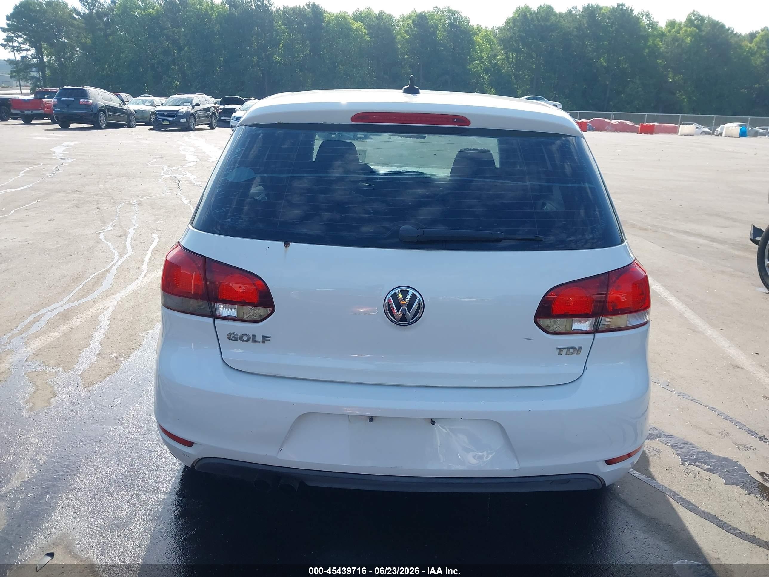 2012 Volkswagen Golf Tdi 4-door White vin: WVWNM7AJ2CW035862