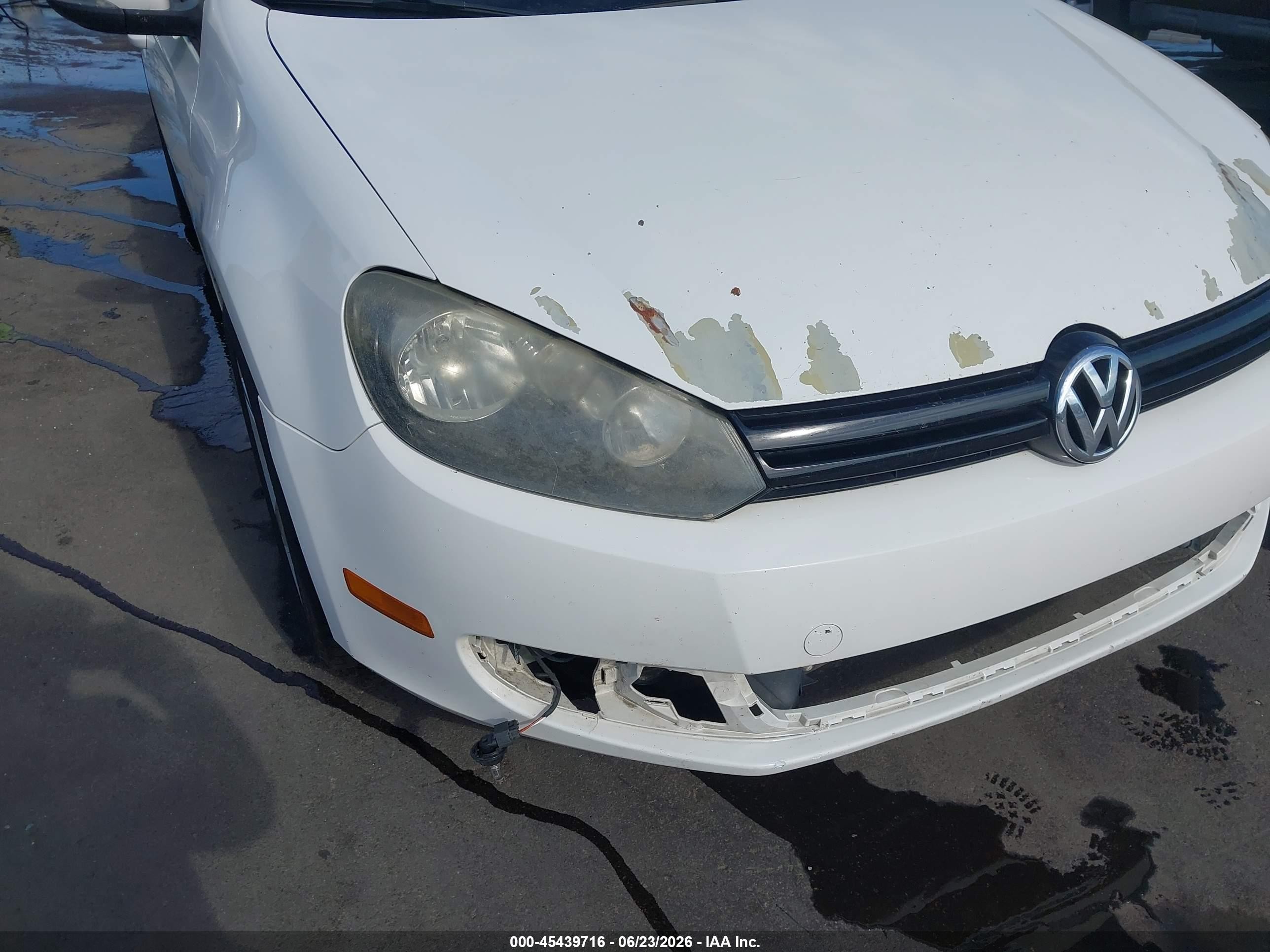 2012 Volkswagen Golf Tdi 4-door White vin: WVWNM7AJ2CW035862
