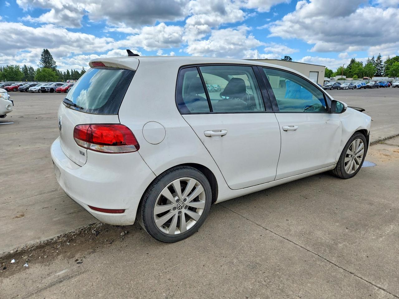 2012 Volkswagen Golf White vin: WVWNM7AJ3CW294313