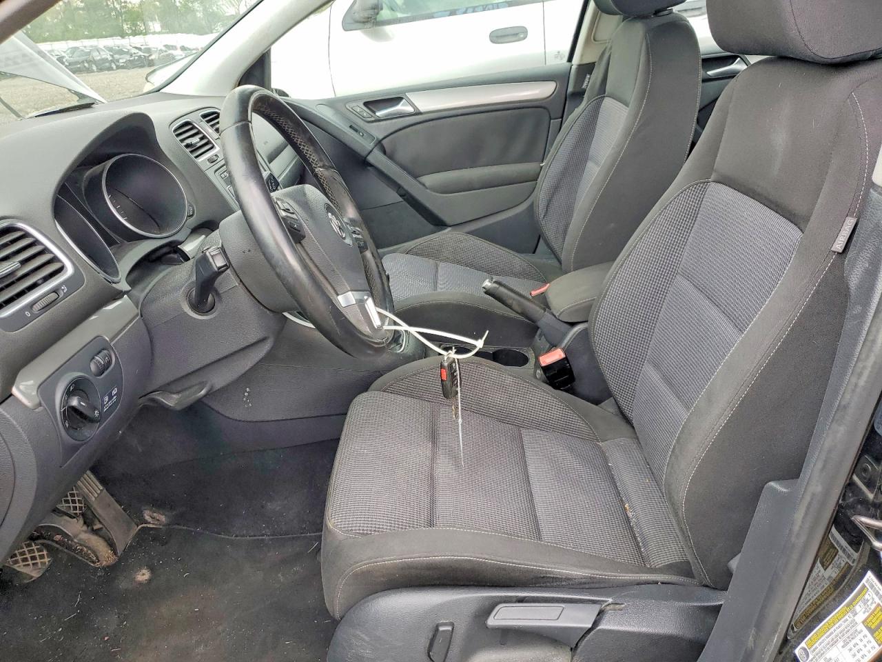 2013 Volkswagen Golf Black vin: WVWNM7AJ5DW000671