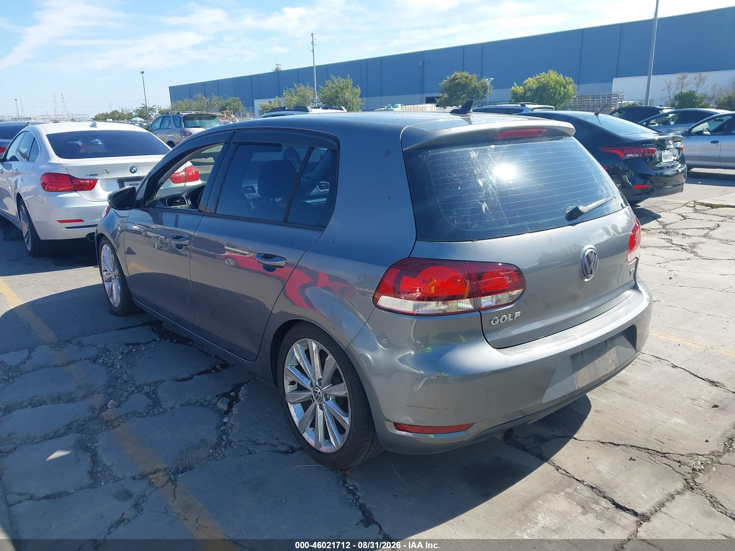 2013 Volkswagen Golf 2.0l Tdi 4-door Gray vin: WVWNM7AJ5DW132412