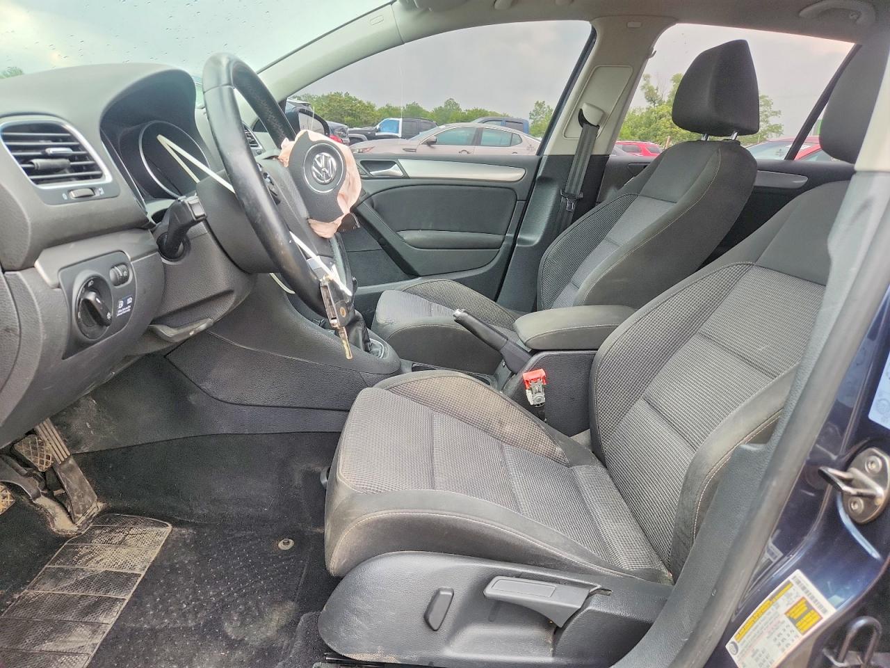 2012 Volkswagen Golf Blue vin: WVWNM7AJXCW213307