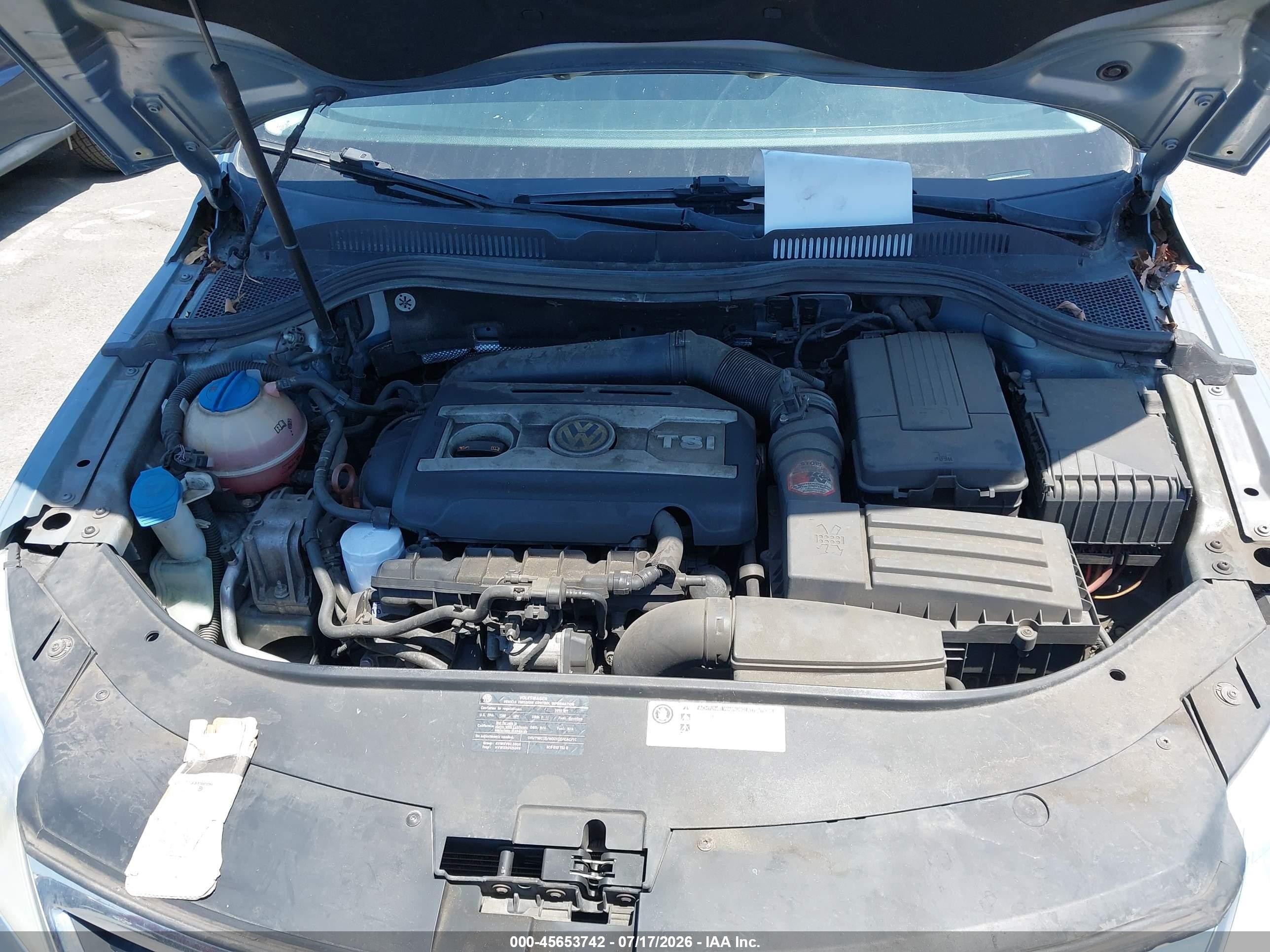 2010 Volkswagen Cc Sport Light Blue vin: WVWNN7AN8AE555034