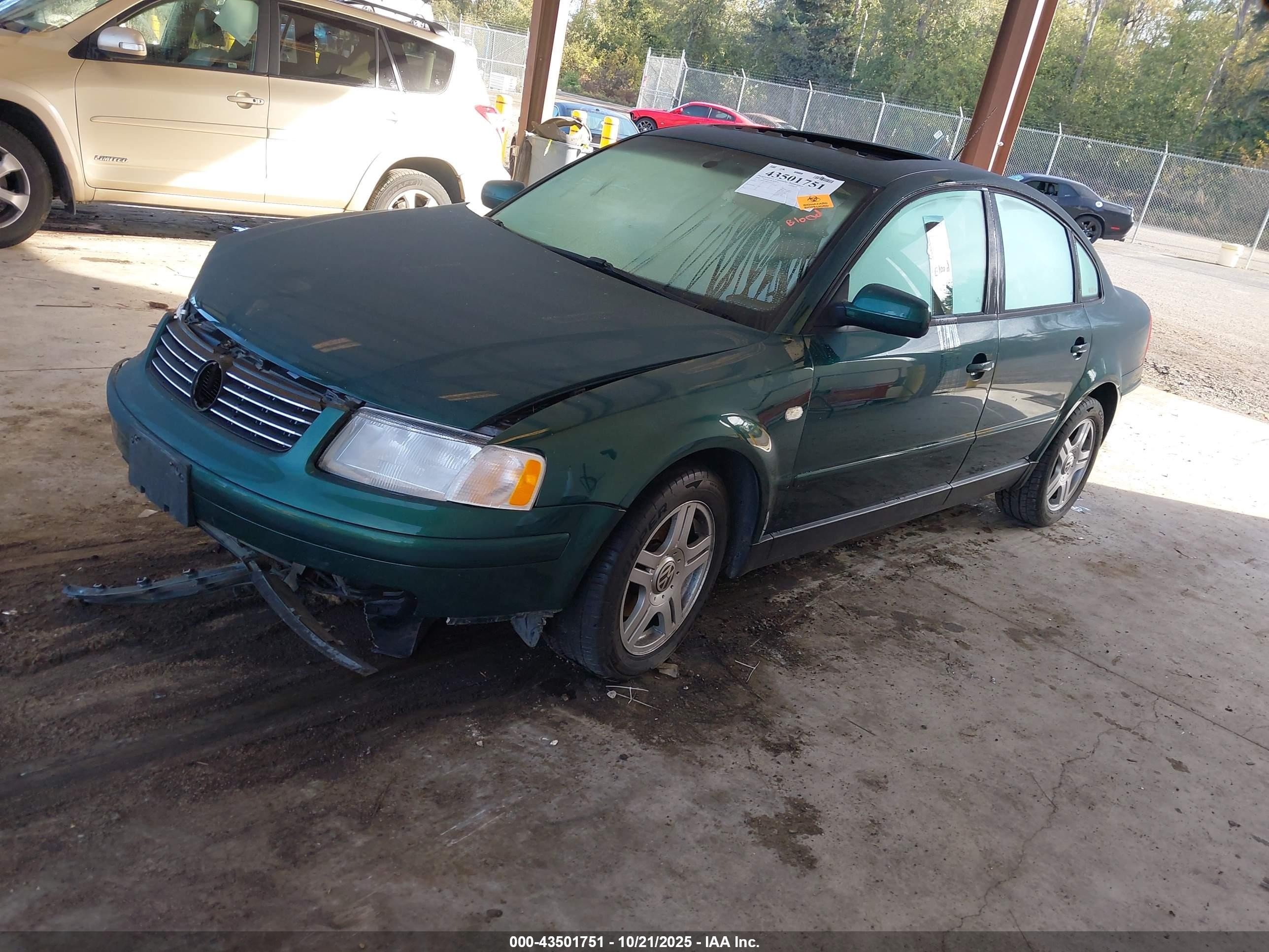 2000 Volkswagen Passat Glx Зеленый vin: WVWPD23B8YP212224