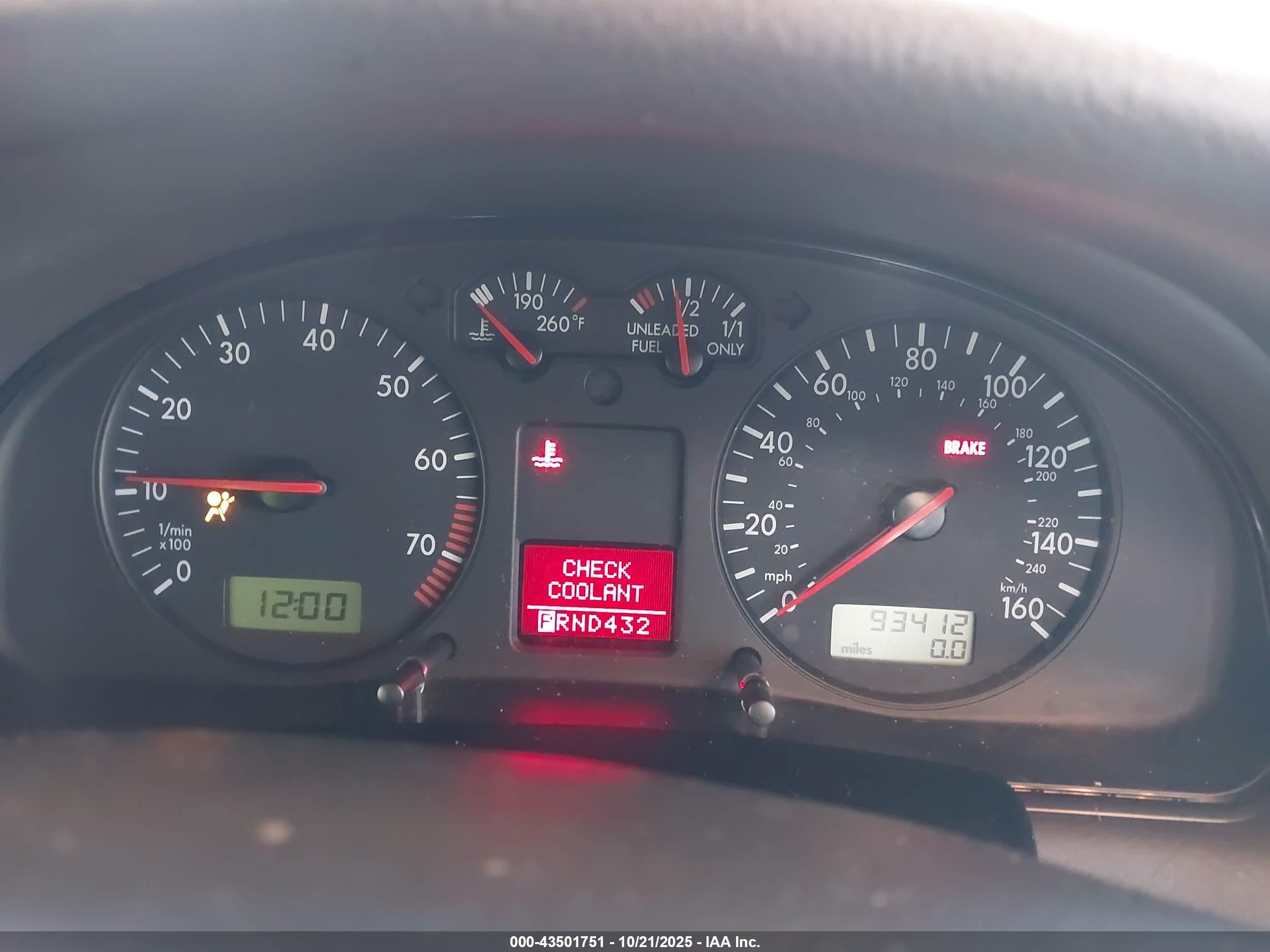 2000 Volkswagen Passat Glx Зеленый vin: WVWPD23B8YP212224