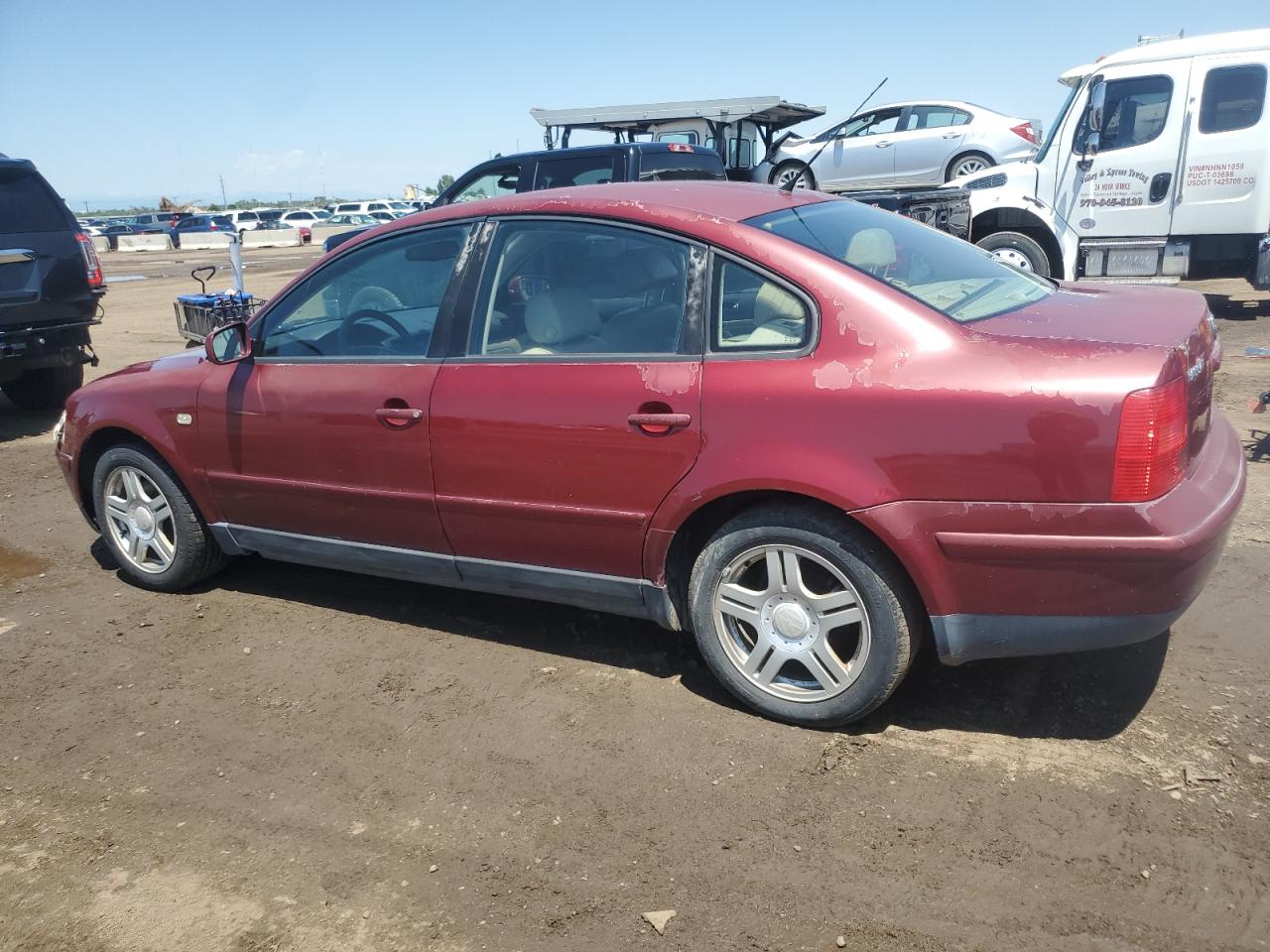 2000 Volkswagen Passat Glx Maroon vin: WVWPD23B9YP211602