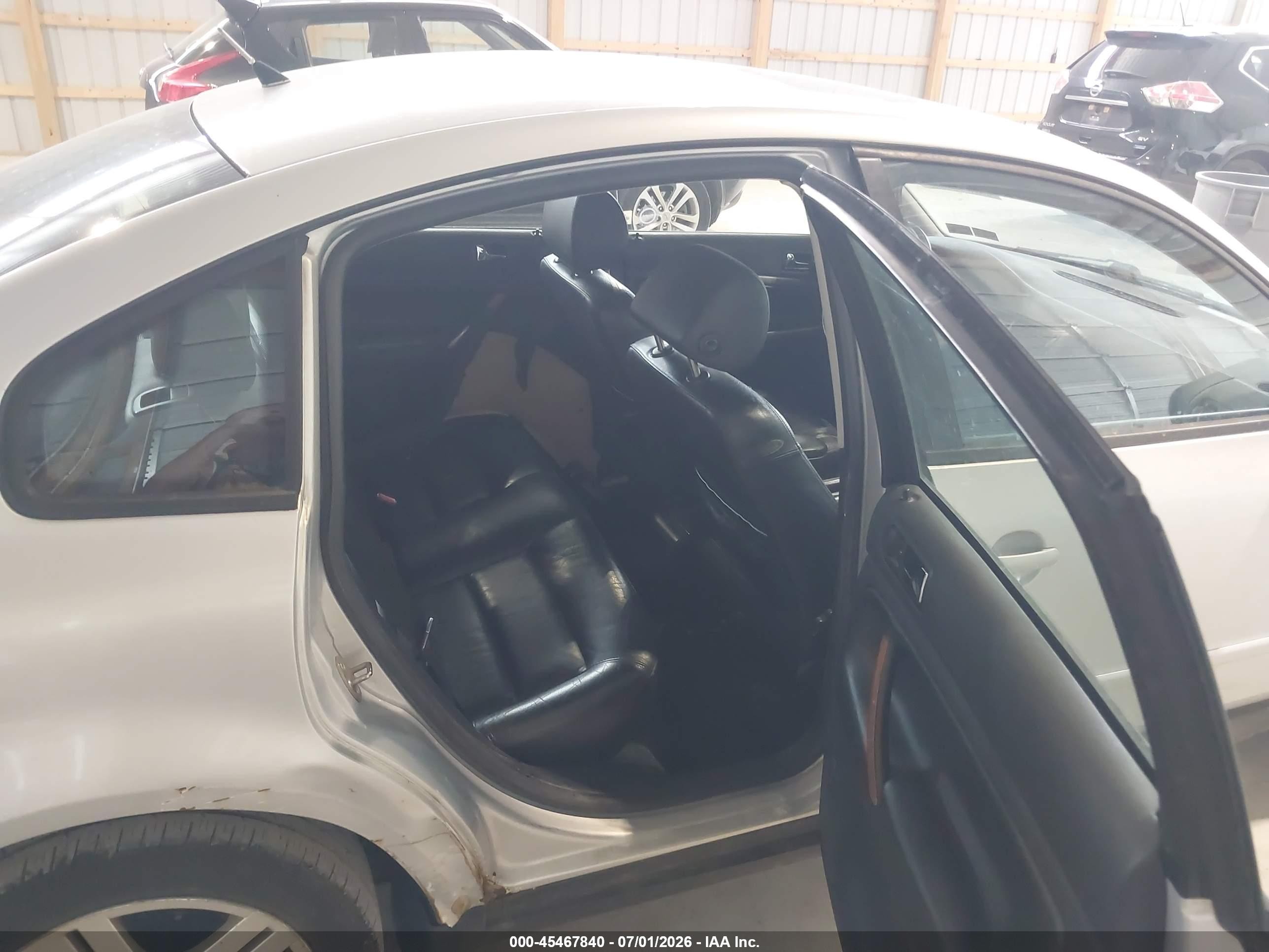 2000 Volkswagen Passat Glx Silver vin: WVWPD23B9YP292648