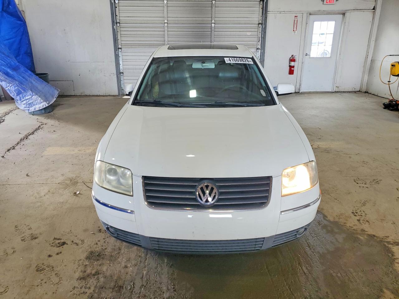 2002 Volkswagen Passat Gls White vin: WVWPD63B02P172106