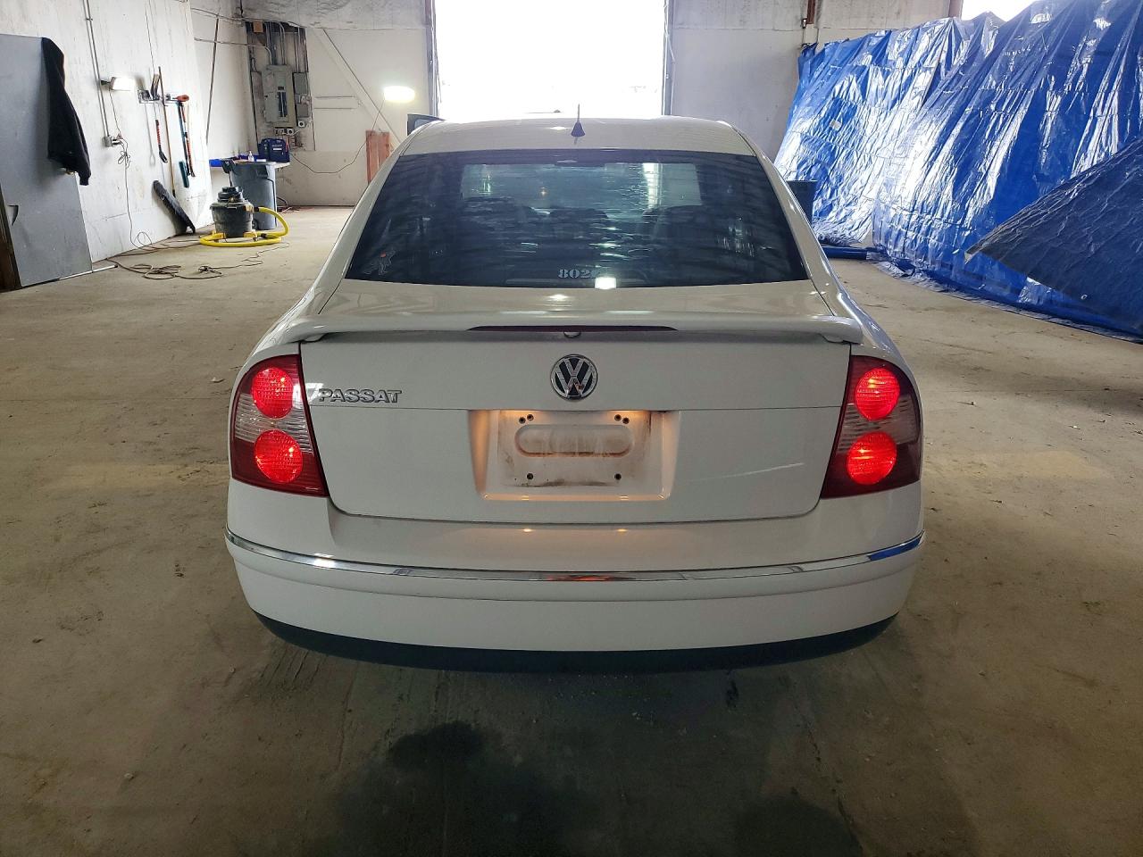 2002 Volkswagen Passat Gls White vin: WVWPD63B02P172106