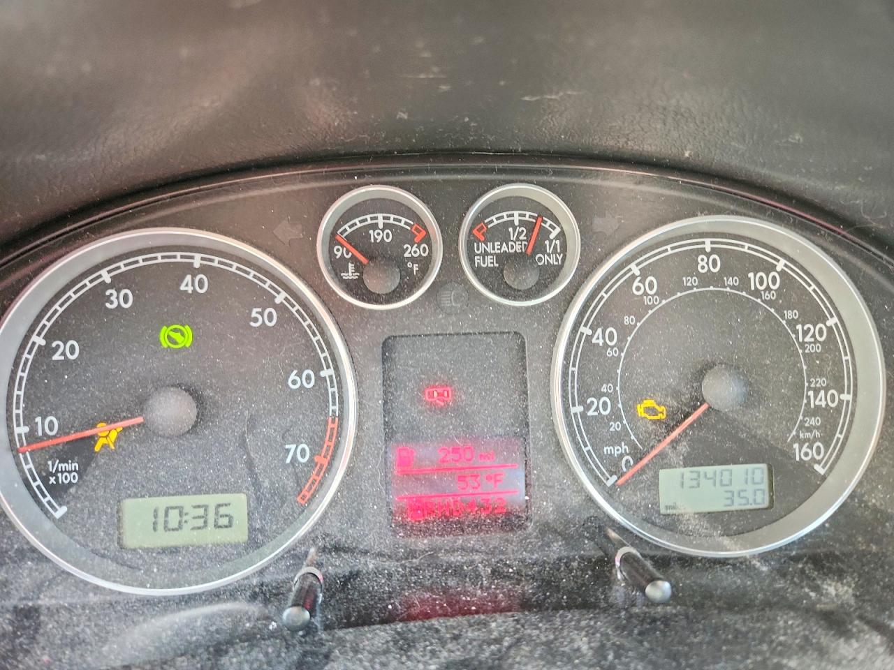 2002 Volkswagen Passat Gls White vin: WVWPD63B02P172106