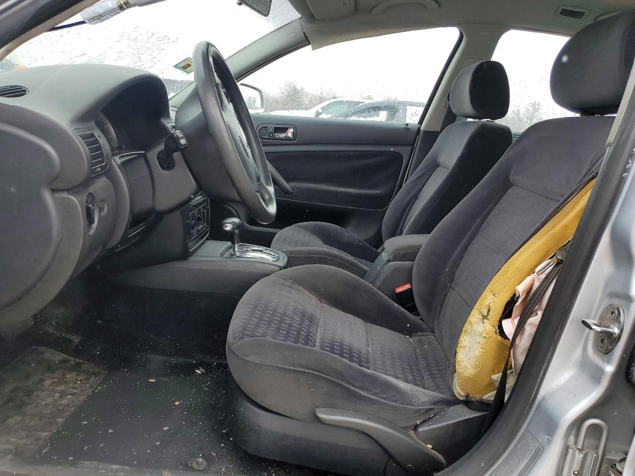 2002 Volkswagen Passat Gls Silver vin: WVWPD63B02P181971