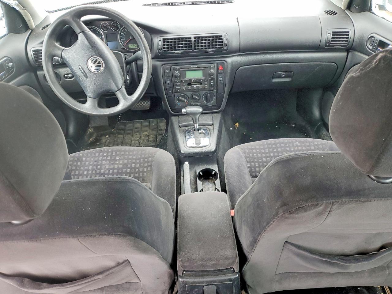 2002 Volkswagen Passat Gls Silver vin: WVWPD63B02P181971