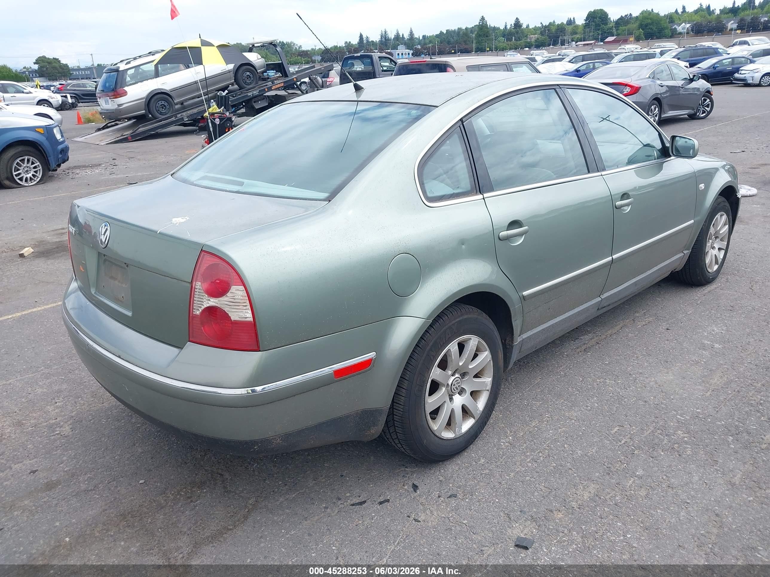 2002 Volkswagen Passat Gls Green vin: WVWPD63B02P184630