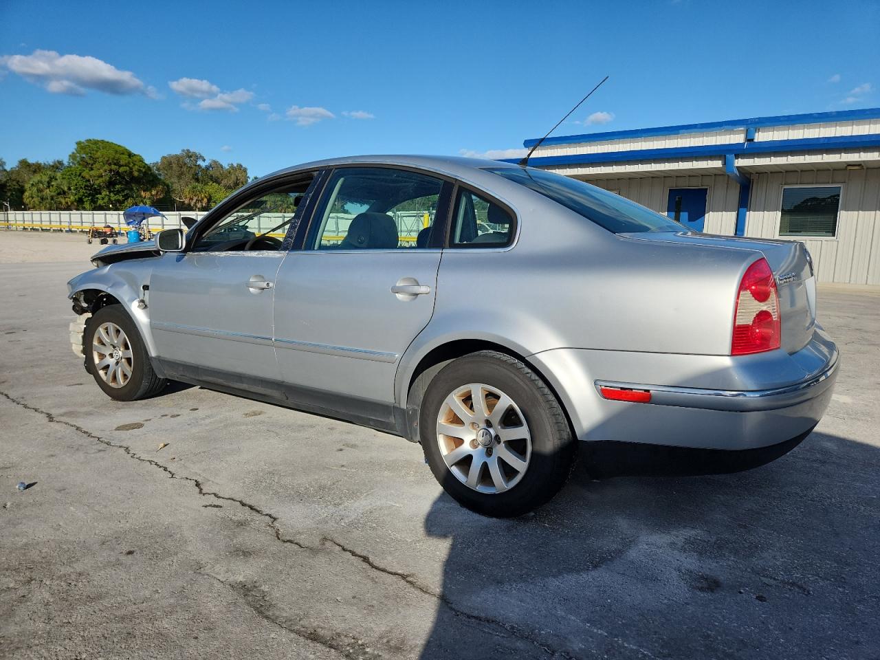 2002 Volkswagen Passat Gls Silver vin: WVWPD63B02P452852