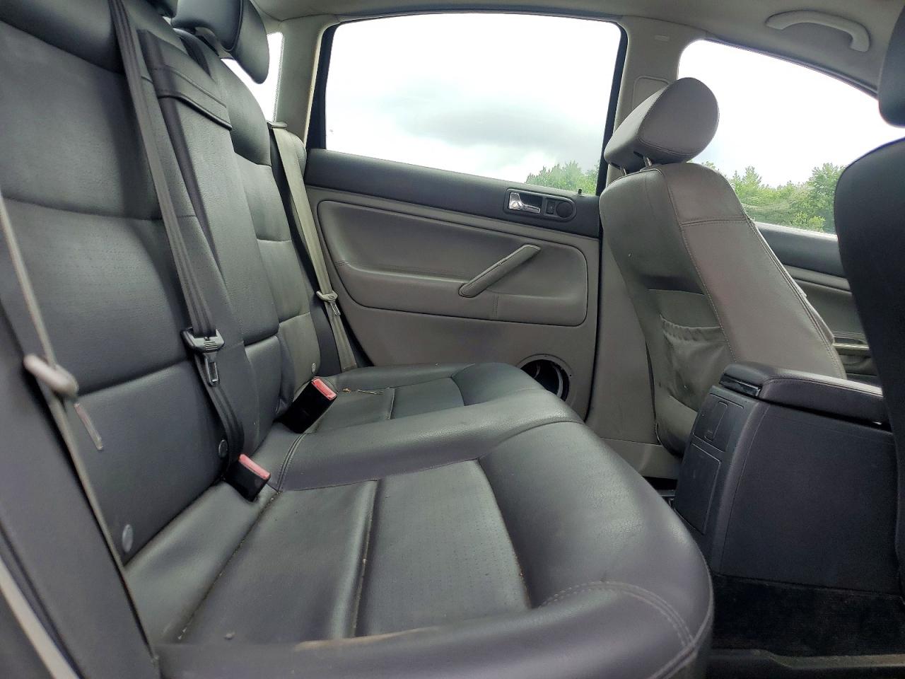 2003 Volkswagen Passat Gls Синий vin: WVWPD63B03P055434
