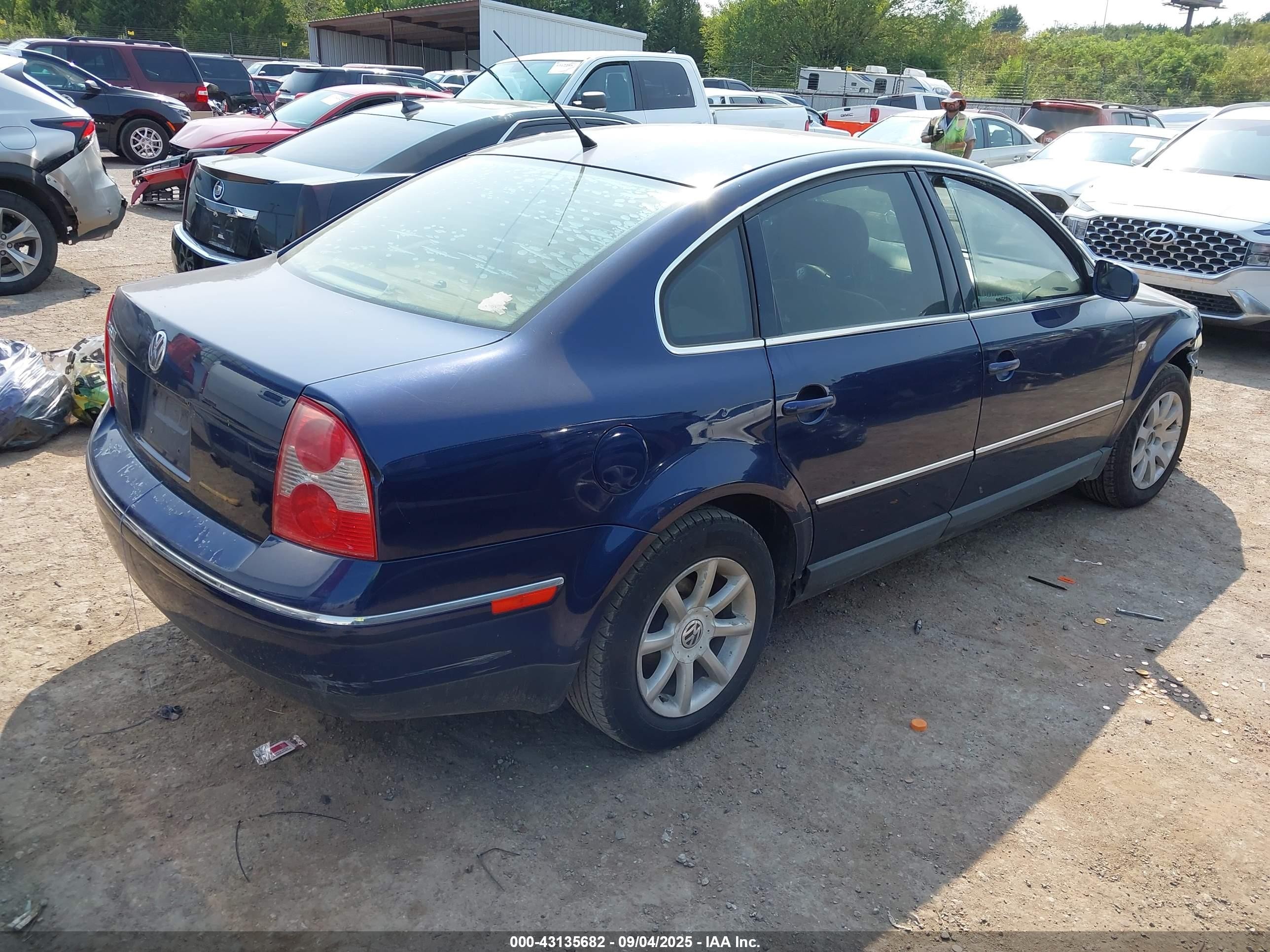 2004 Volkswagen Passat Gls Синий vin: WVWPD63B04E116309