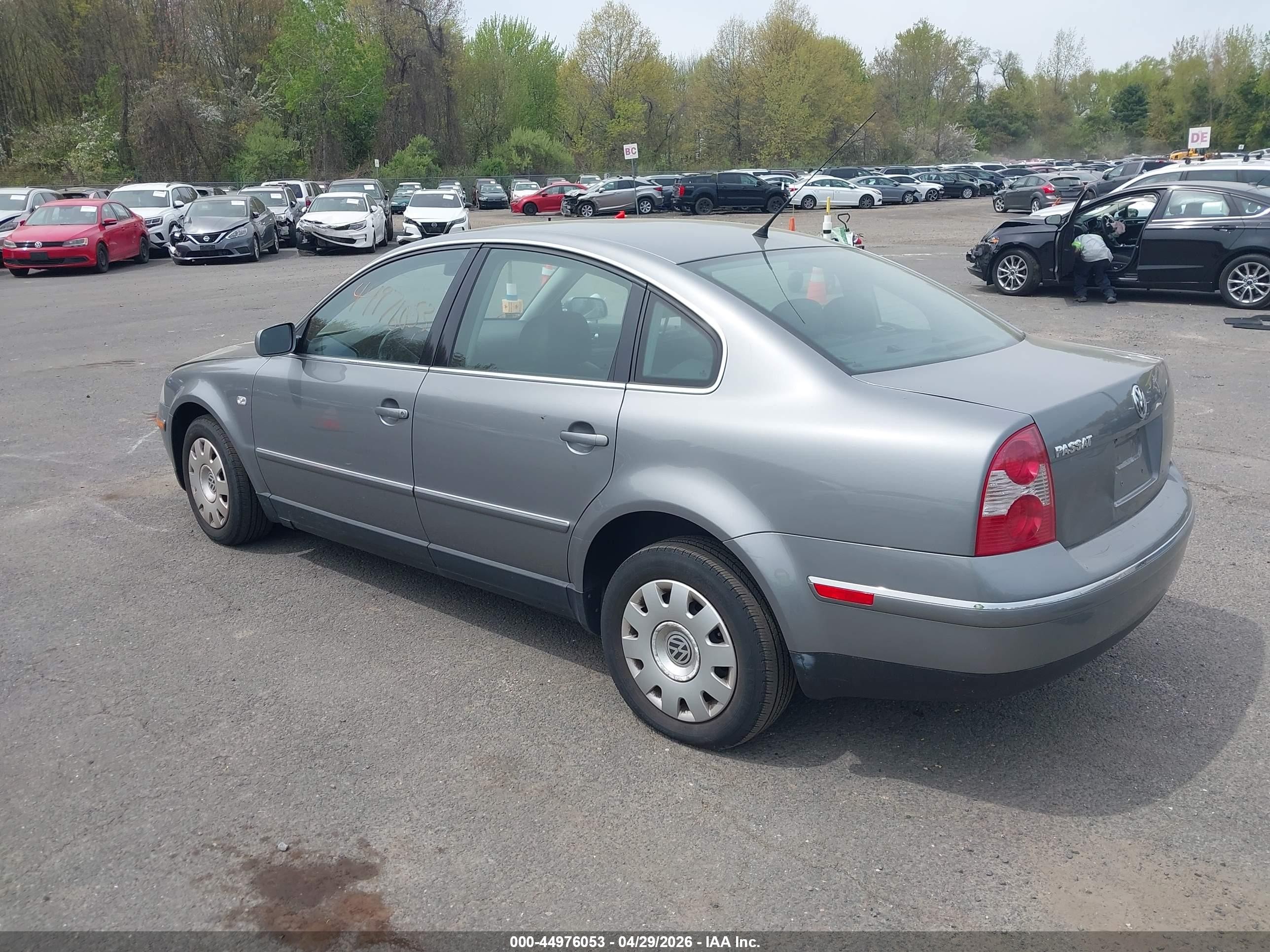 2002 Volkswagen Passat Gls Silver vin: WVWPD63B12P354011